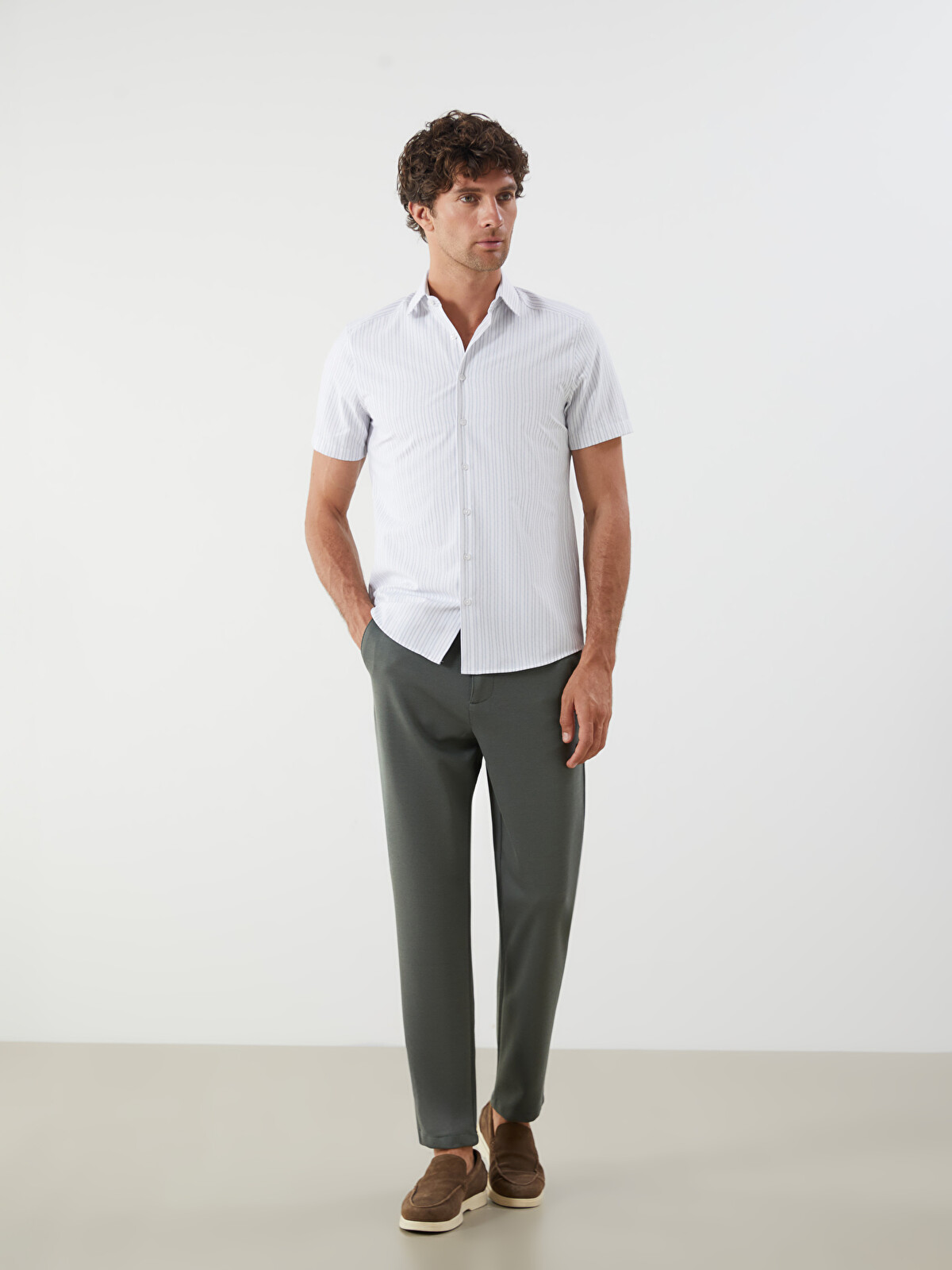 LCWAIKIKI Classic Slim Fit Men's Chino Trousers - S5FG89Z8-LAU