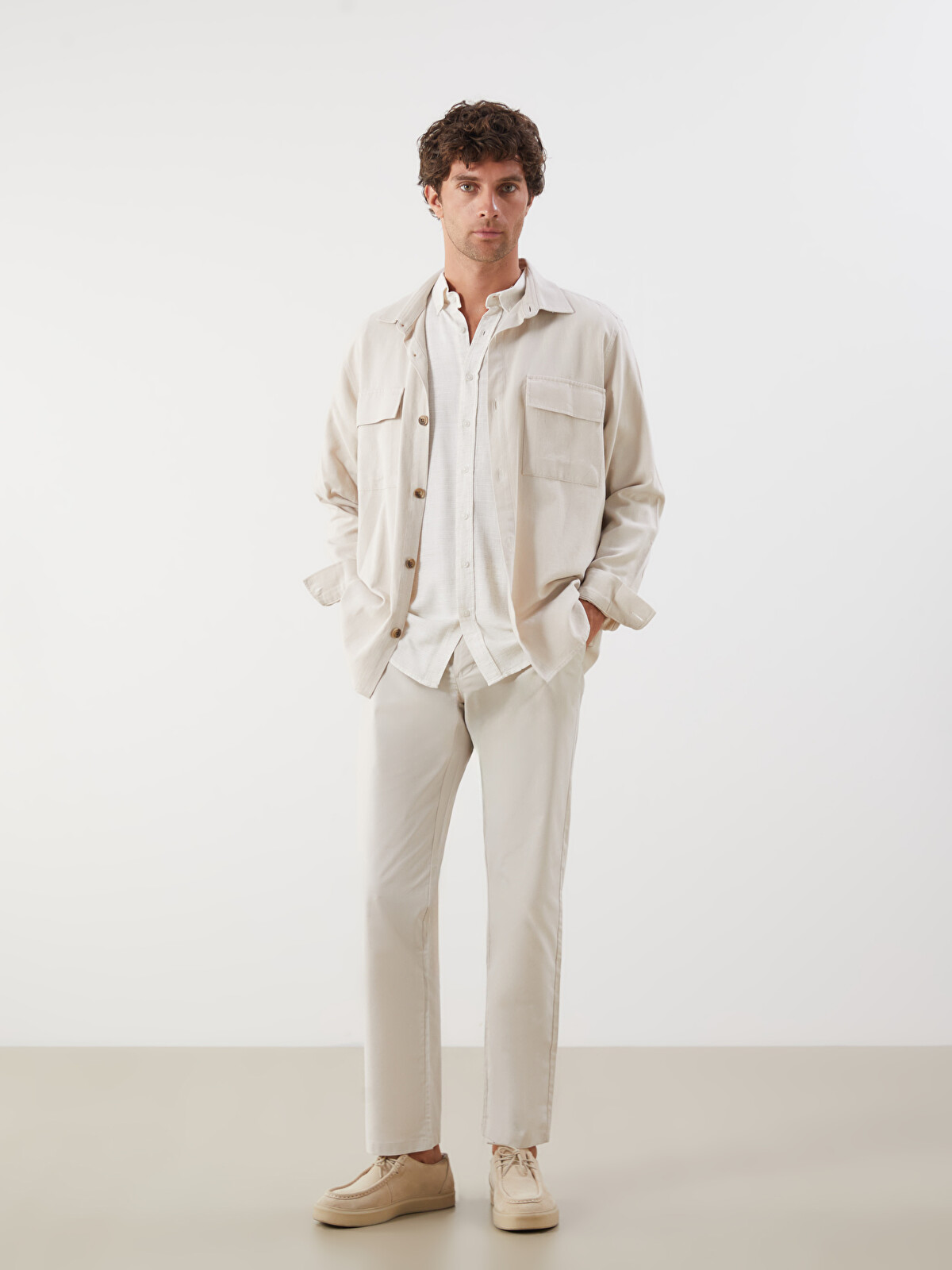 LCWAIKIKI Classic Standard Fit Gabardine Men's Chino Trousers