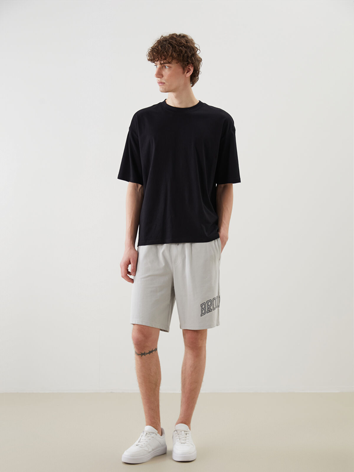 【ANDAR】 Full and Beach Graphic Slim Fit Short Sleeve UNISEX ASICS WANDER SHORT SLEEVE TEE | Unisex | Vintage
