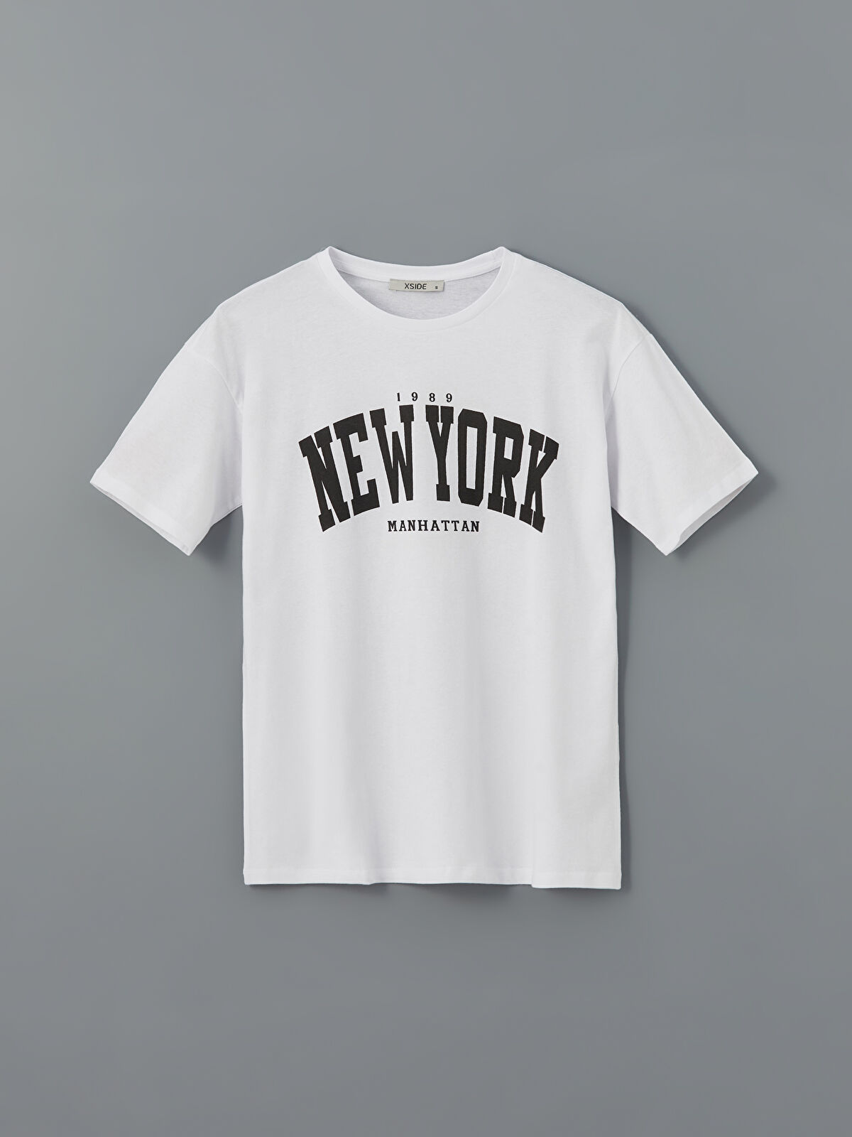 特別価格　新品未使用8yards Women’s SideTuck Shirt XSIDE Crew Neck New York Printed Jersey Women's T-Shirt