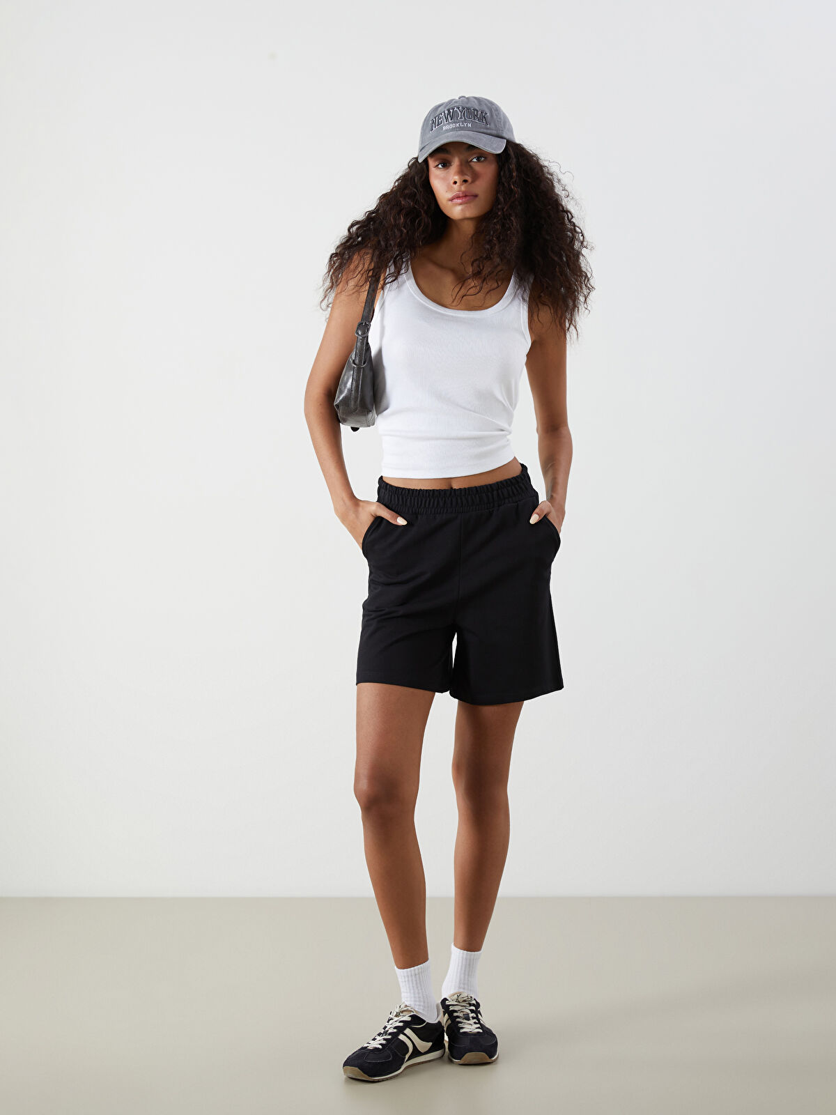 レディースウェア 8yards Pleated Shorts 8YARDS / Women's Pleated Shorts
