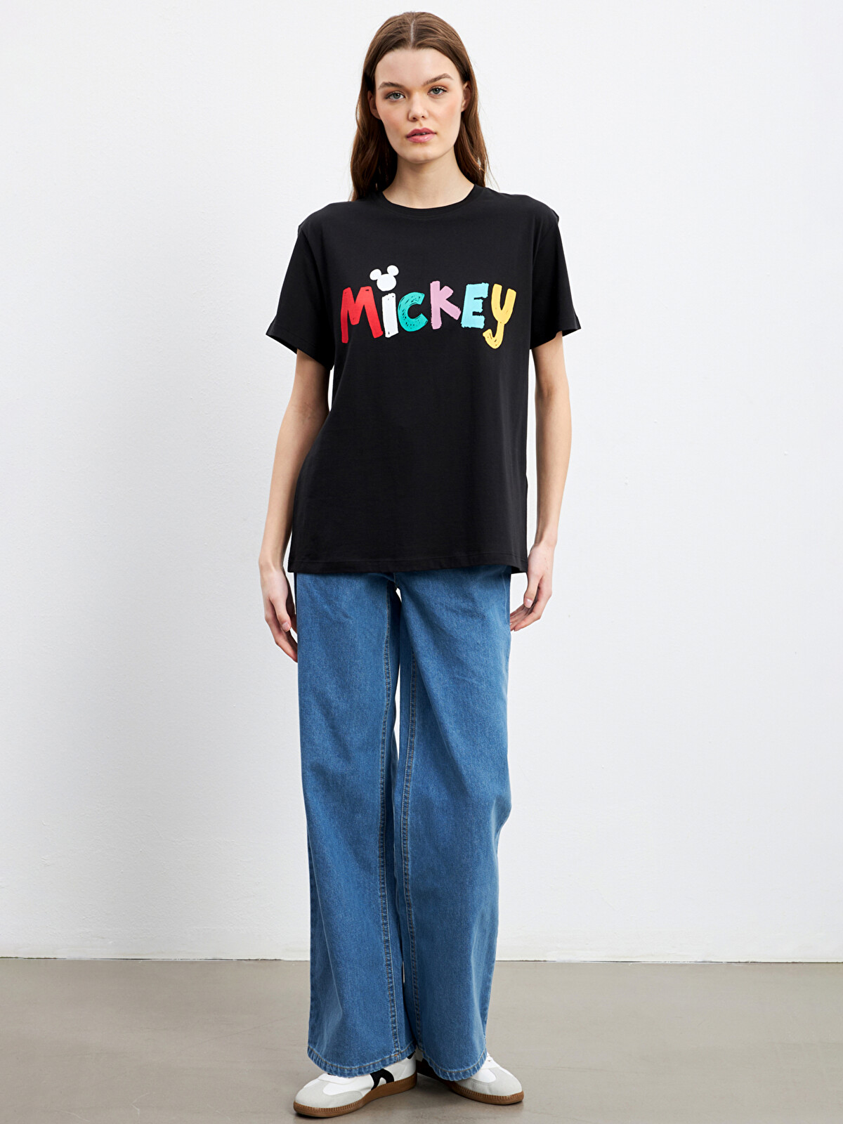 LCWAIKIKI Classic Bisiklet Yaka Mickey Mouse Baskılı Kadın Tişört