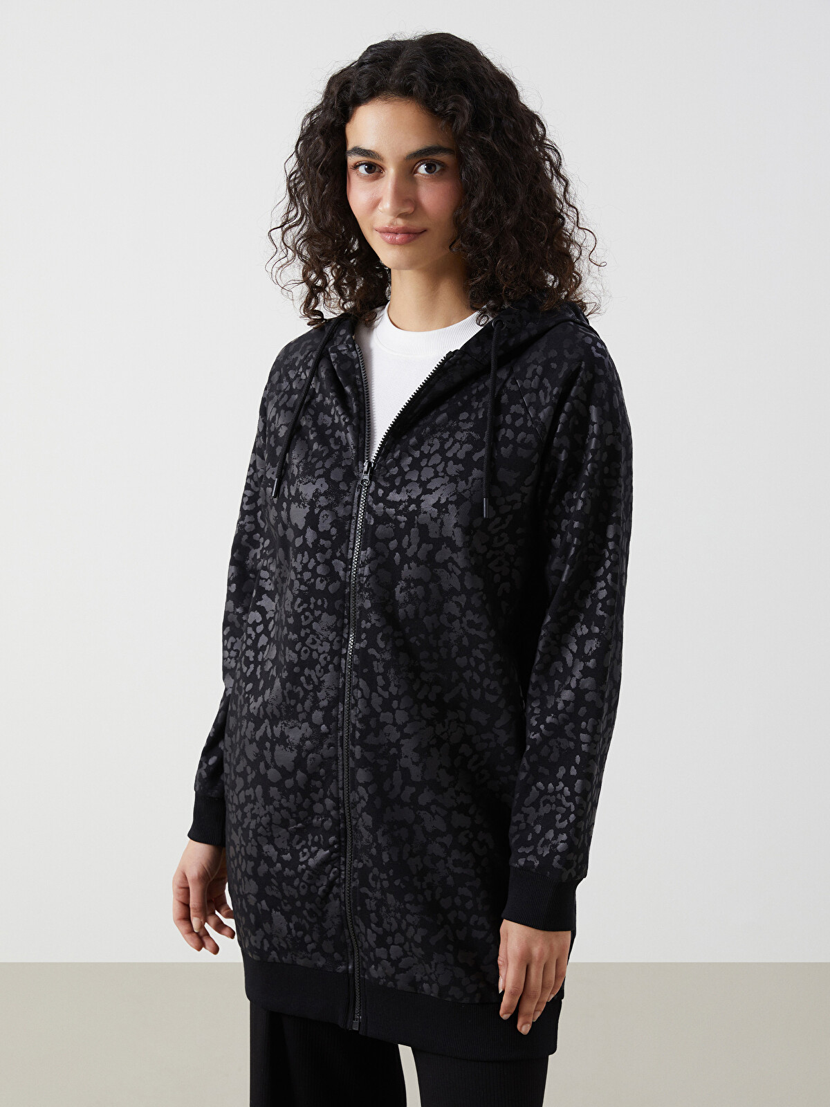 【VWZMA-5】V.A.I SEX & RELIGION Lサイズ 黒 LCW Modest Kapüşonlu Desenli Kadın Fermuarlı Sweatshirt - S5GN78Z8
