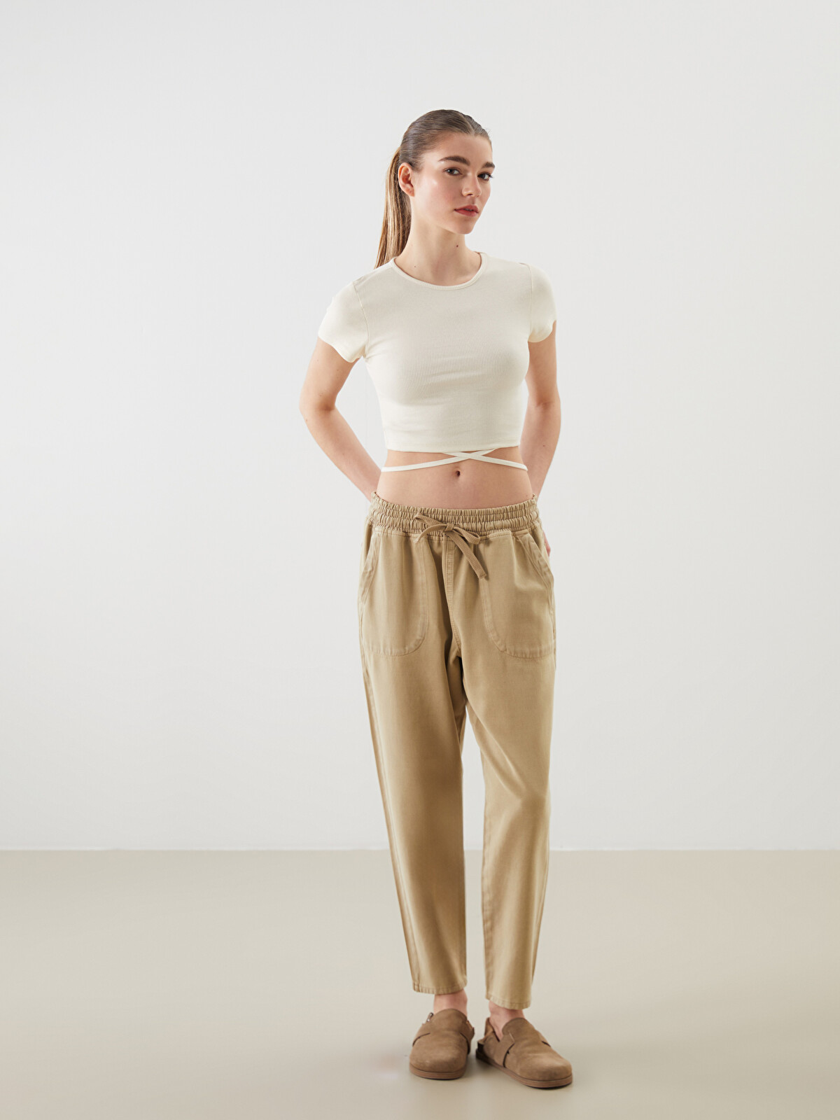 XSIDE Bej Gabardin Düz Loose & Bol Daralan Paça Kadın Pantolon