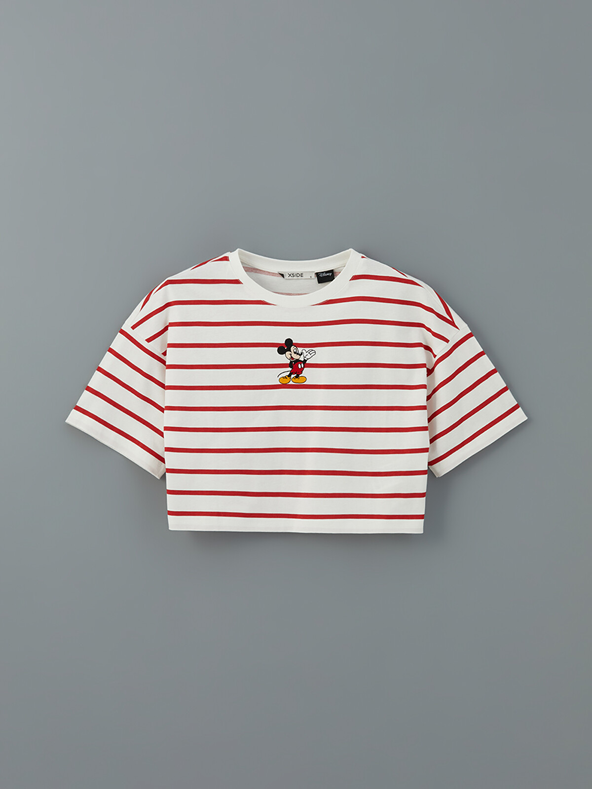 XSIDE Kırmızı Bisiklet Yaka Mickey Mouse Nakışlı Kadın Crop