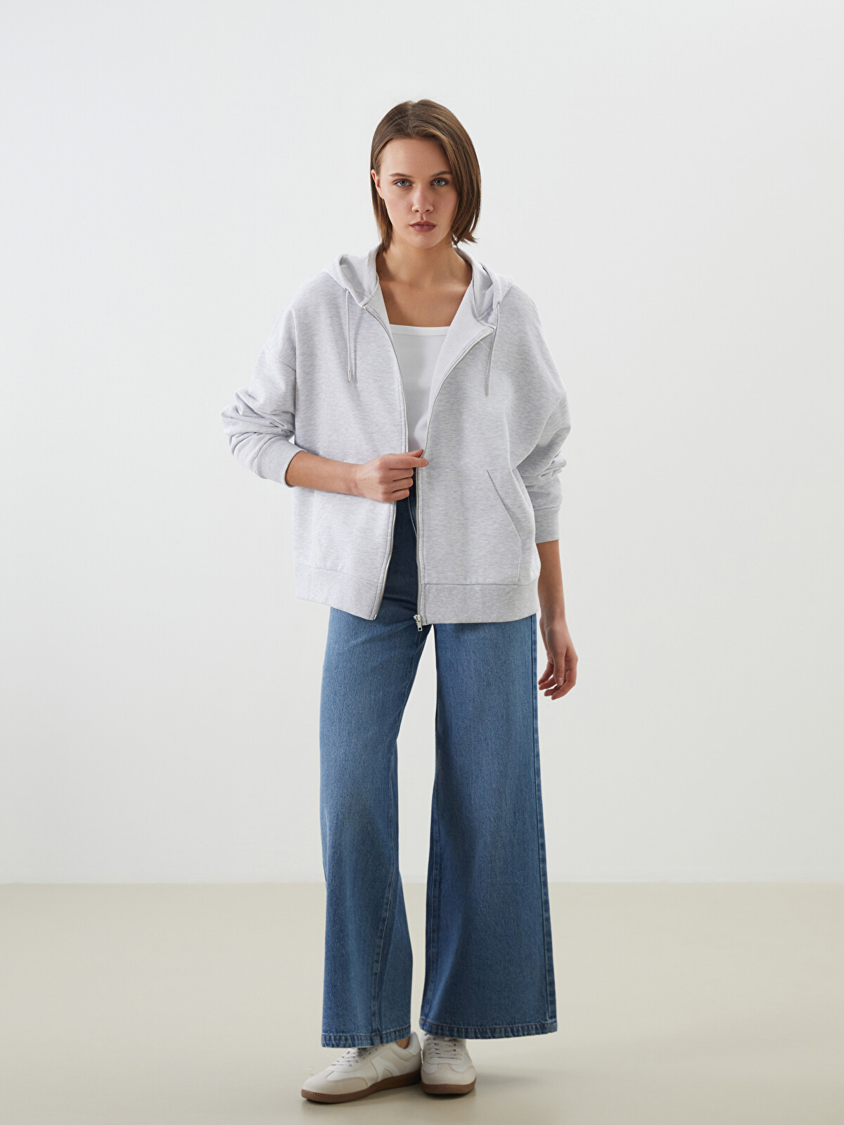 LCW Vision Kapüşonlu Oversize Kadın Fermuarlı Sweatshirt
