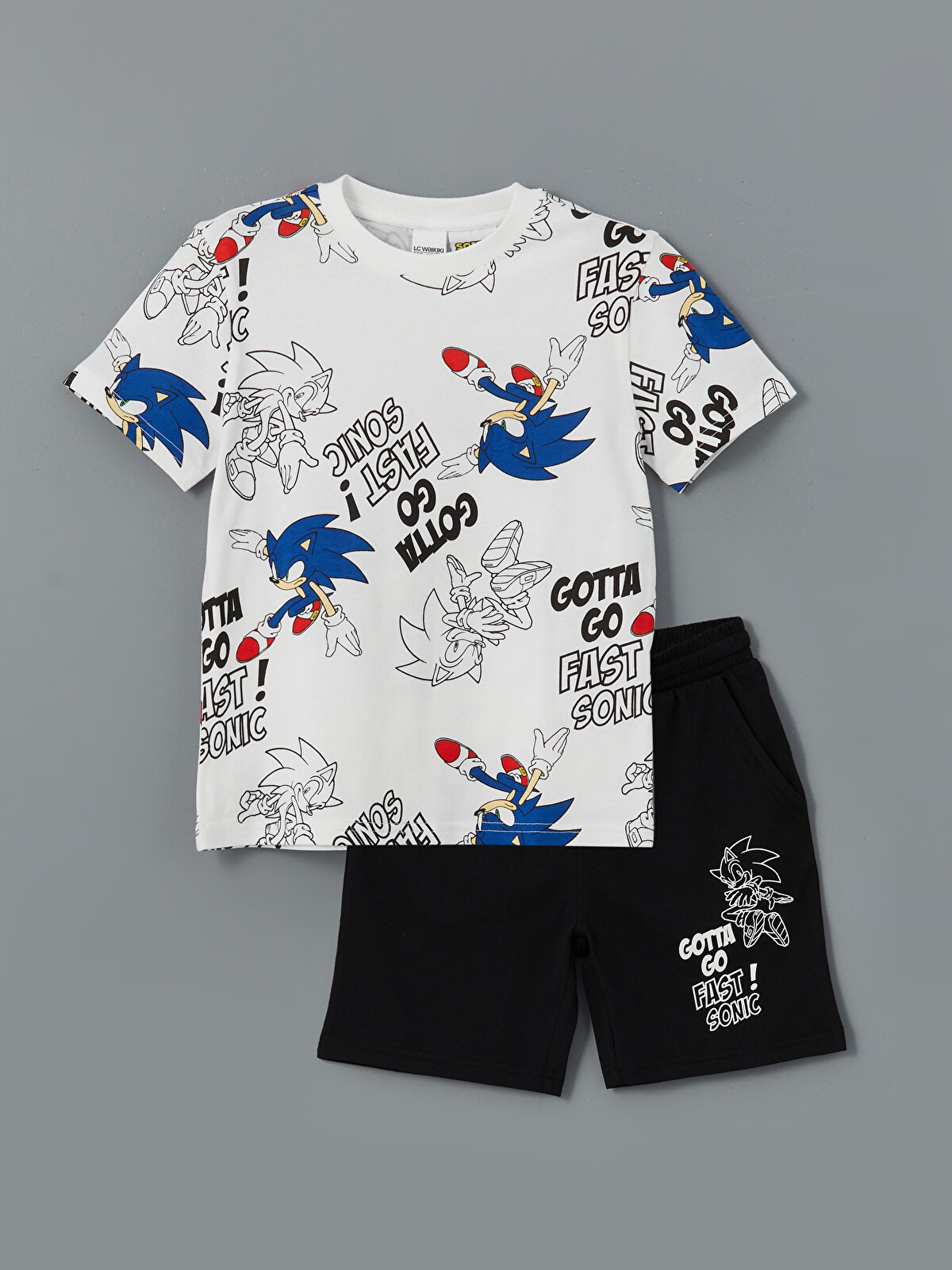 LCW Kids Bisiklet Yaka Sonic Baskılı Erkek Çocuk Tişört Ve Şort