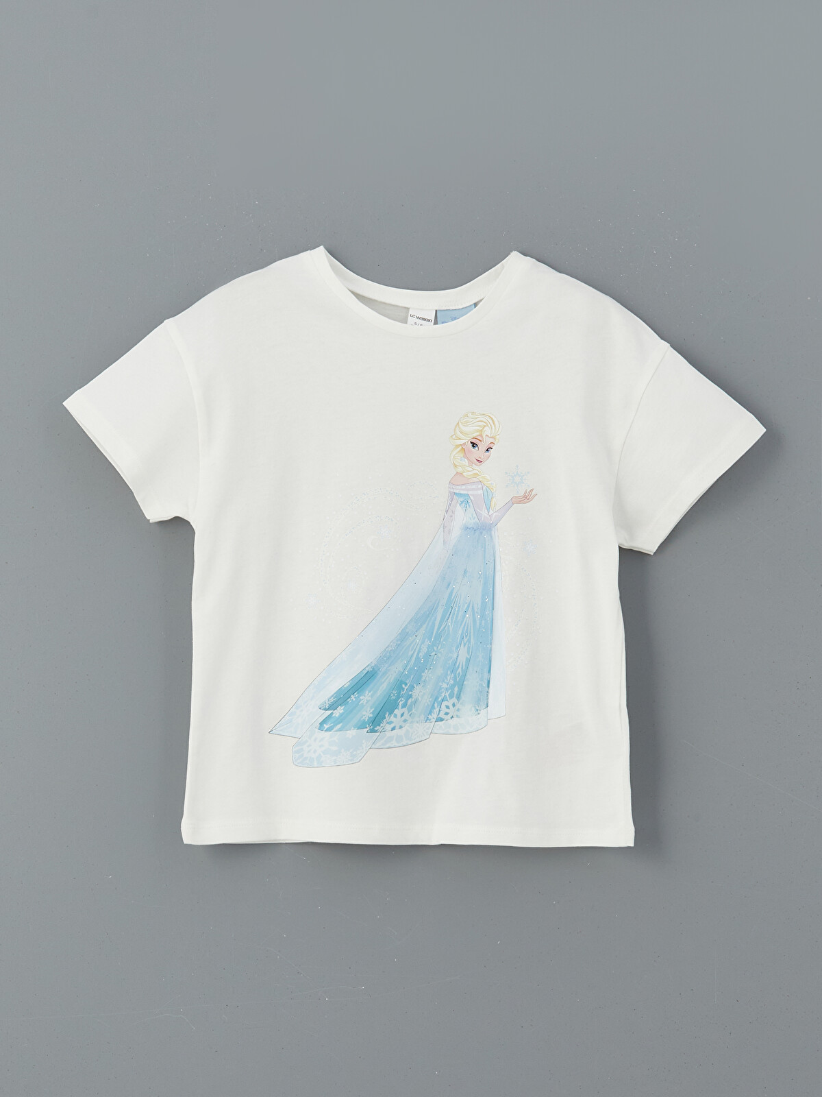 LCW Kids Beyaz Bisiklet Yaka Elsa Baskılı Kız Çocuk Tişört