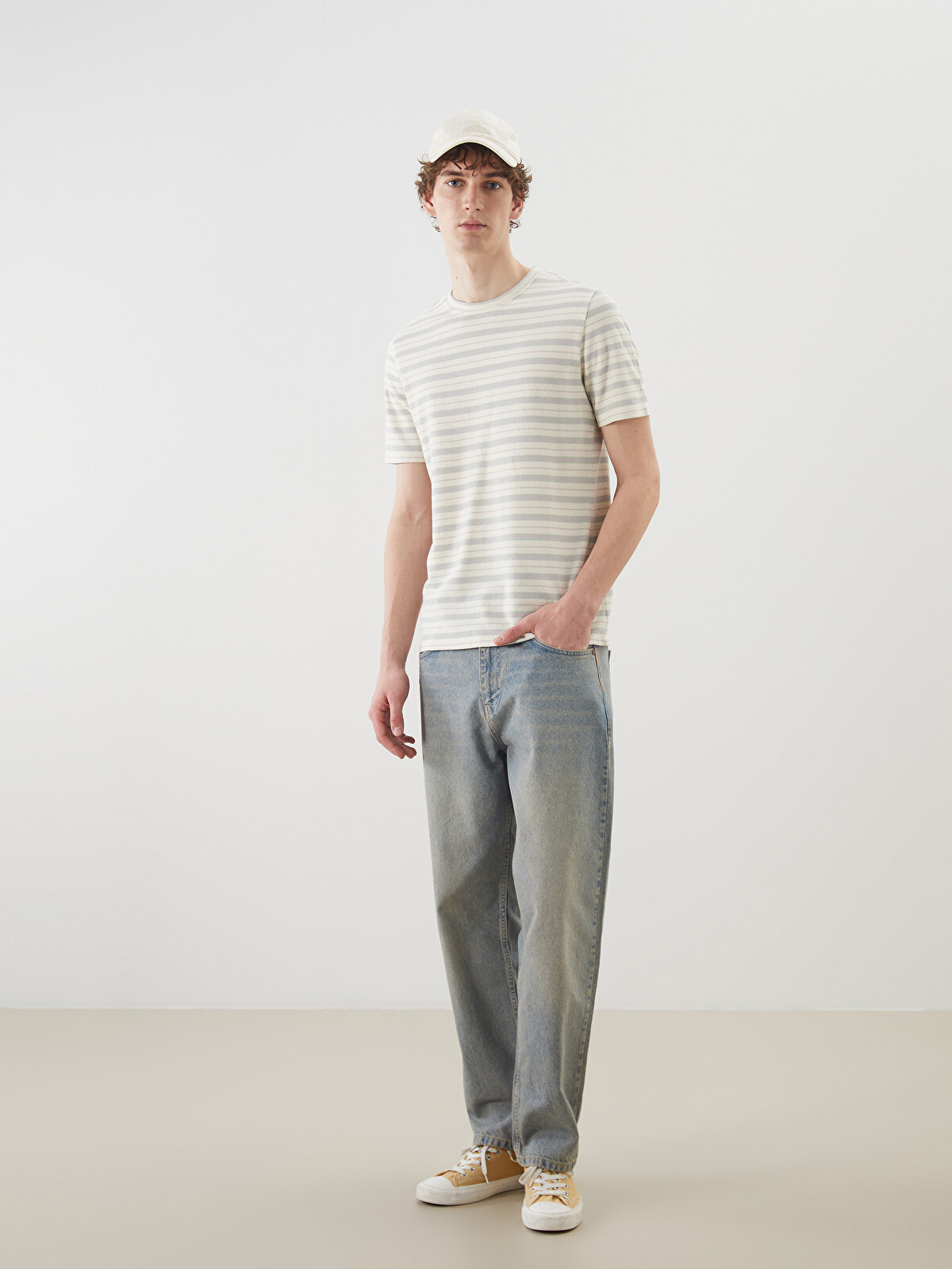 XSIDE Crew Neck Striped Men's T-shirt - S5IL52Z8-LFY | LC Waikiki