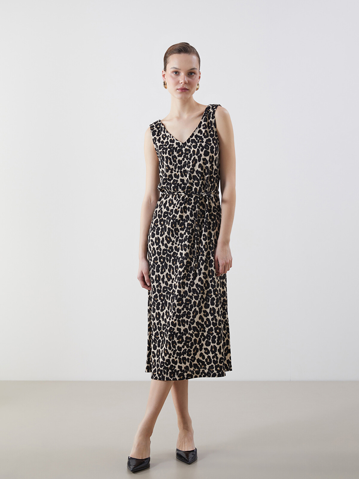 LCWAIKIKI Classic V Neck Patterned A-Line Dress - S5J023Z8-LQY