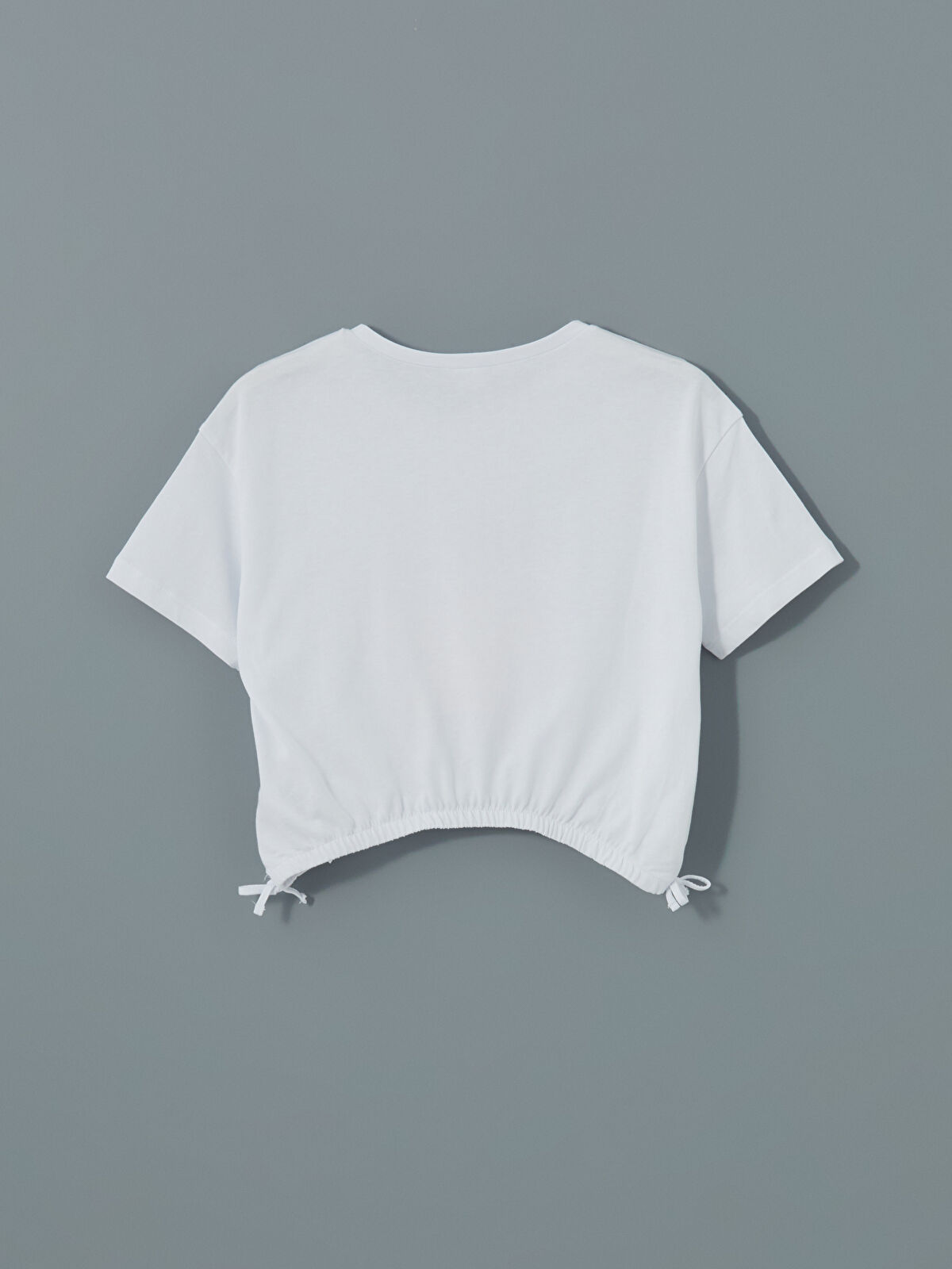 トップス CROPPED TEE SHIRT Cropped Relaxed Fit T Shirt in White | Hallensteins NZ