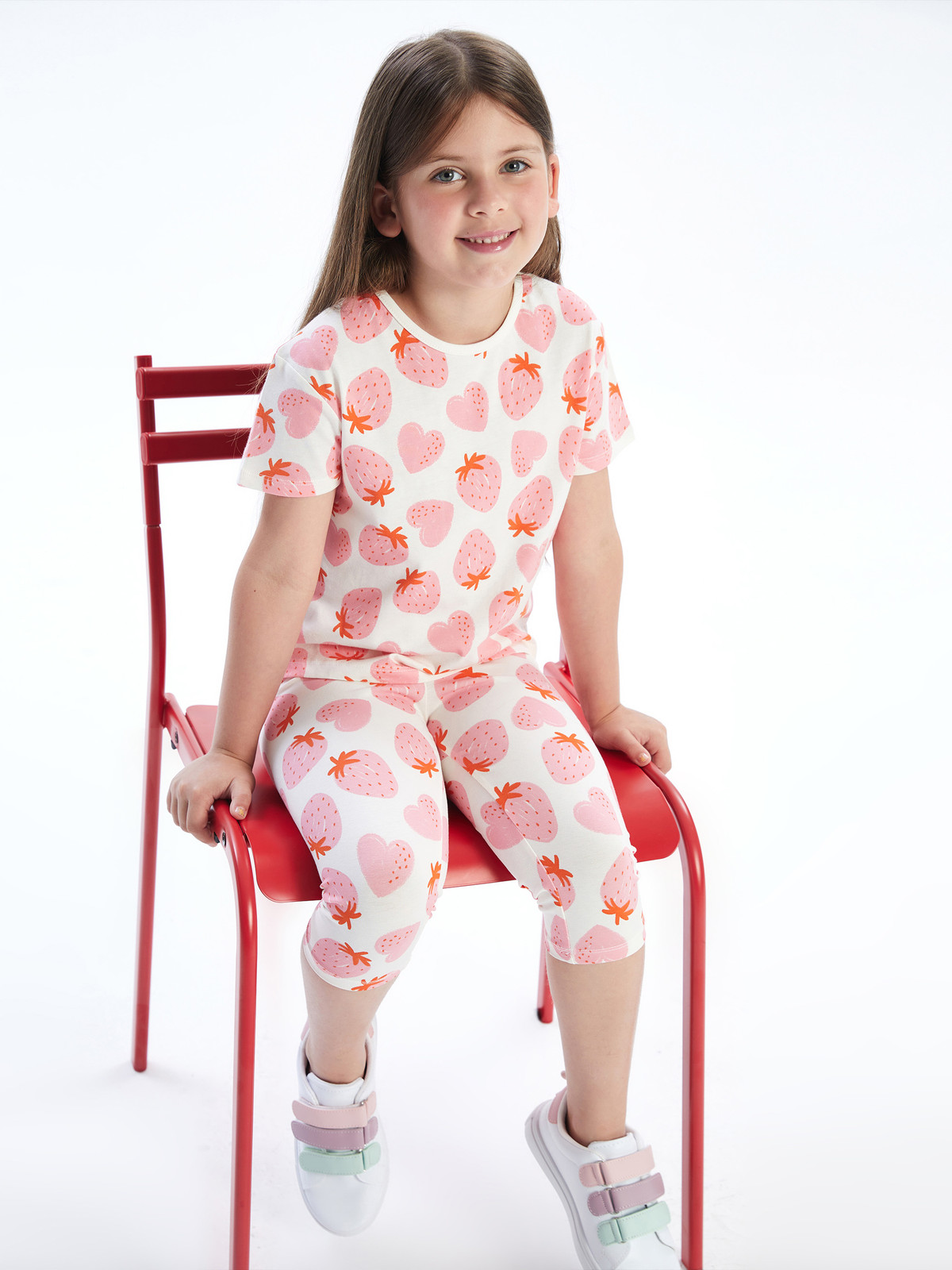 LCW Kids Crew Neck Printed Girls' T-shirt - S5JF81Z1-LRA | LC Waikiki