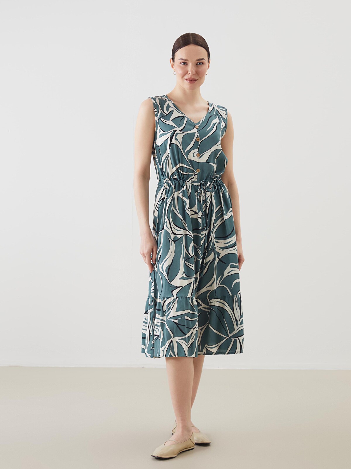 LCW Grace V Neck Patterned A-line Dress - S5JI10Z8-LRL | LC Waikiki