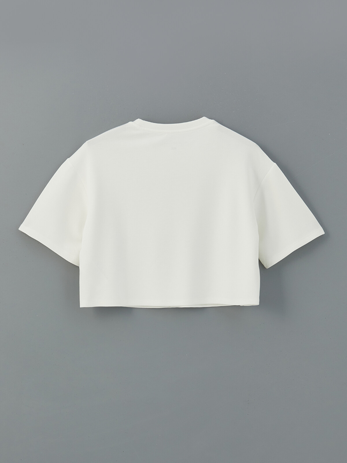 ito fukuoka/muse tops/white normal丈 XSIDE ACTIVE Beyaz Bisiklet Yaka Crop Kadın Spor Tişört - S5K230Z8