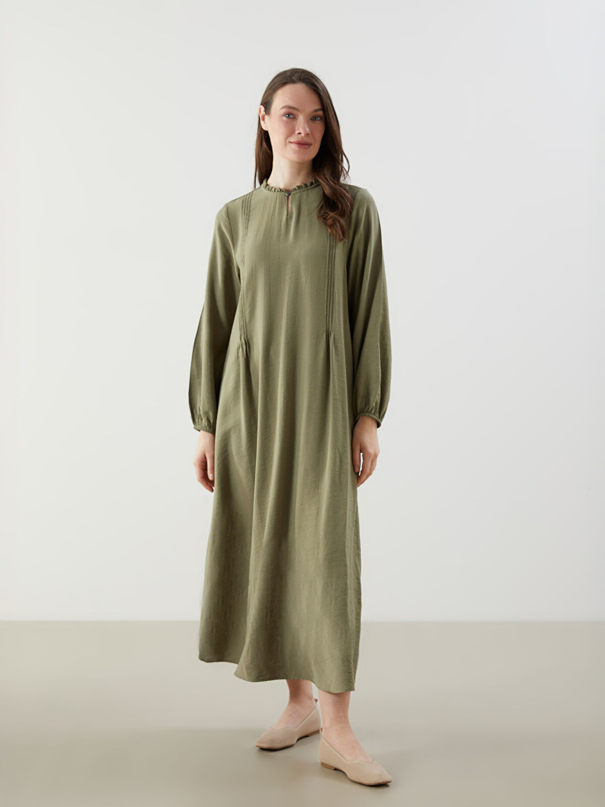 LCW Grace Yeşil Fırfırlı Dik Yaka A Kesim Saten Elbise - S5L762Z8