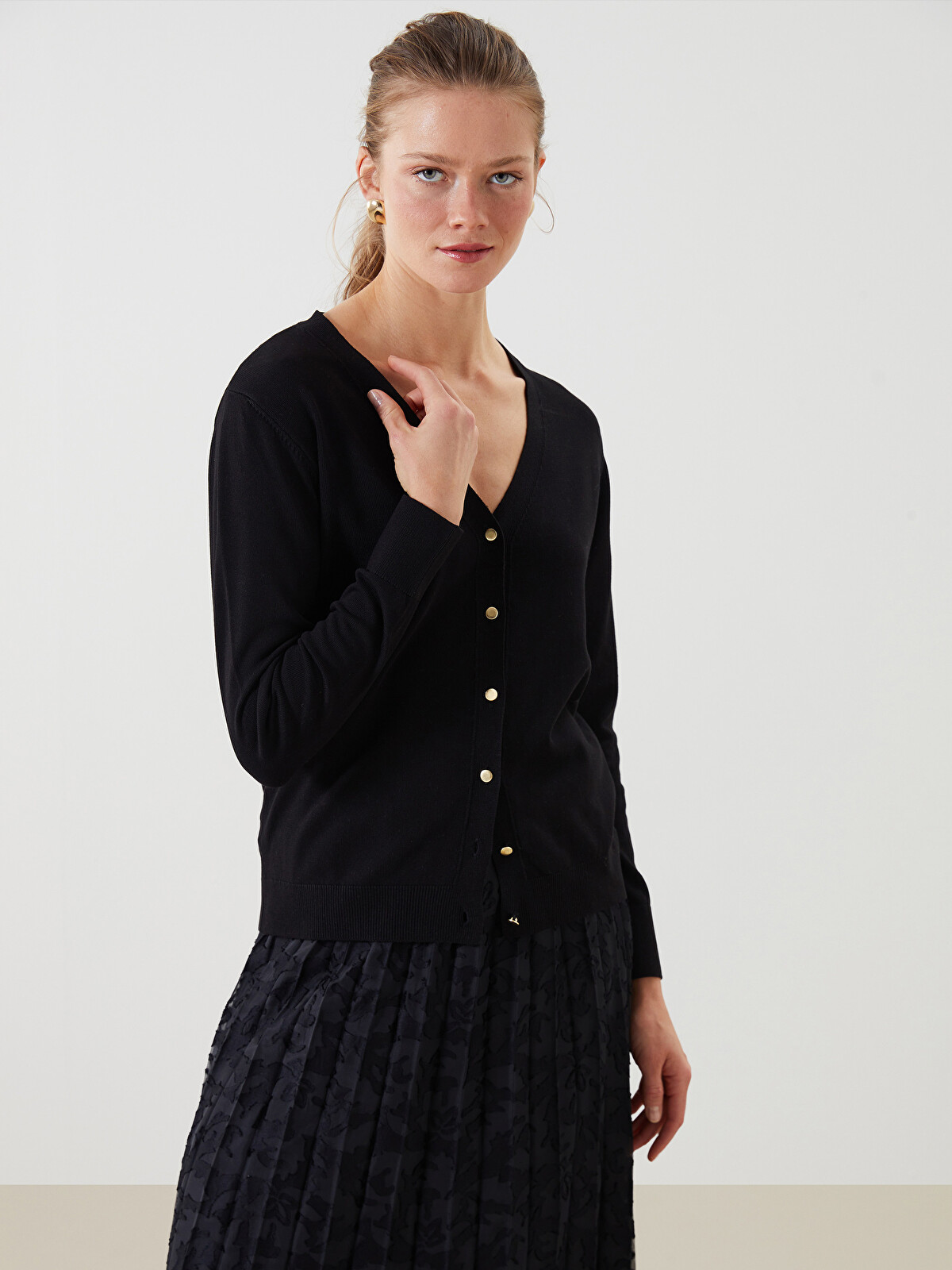 LCWAIKIKI Classic V Neck Women's Knitwear Cardigan - S5LS52Z8-CVL