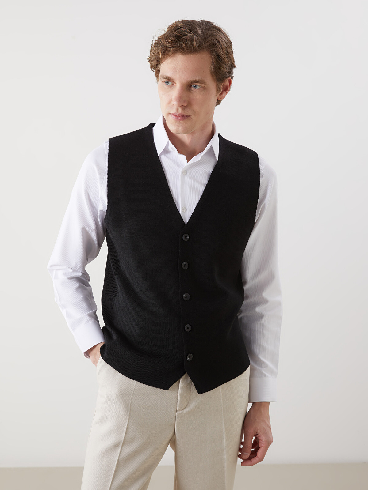 LCWAIKIKI Classic Regular Fit V Neck Men's Knitwear Waistcoat