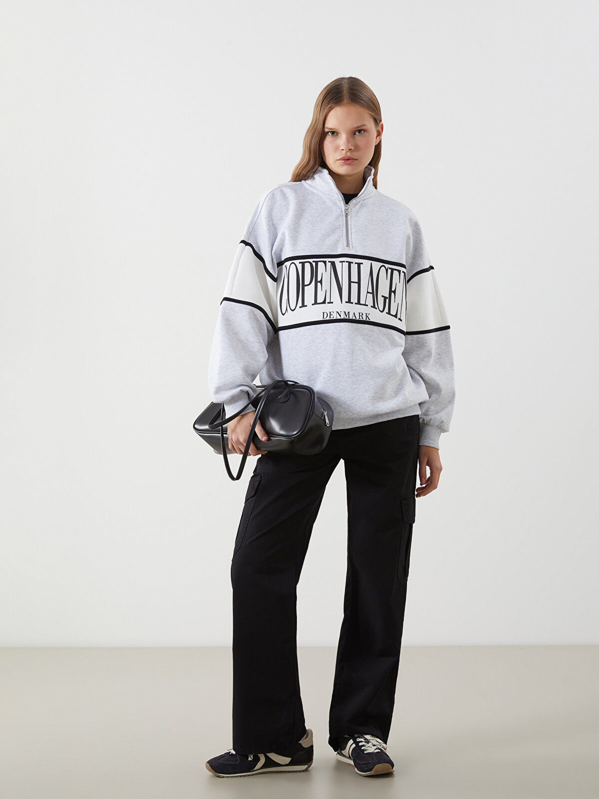 XSIDE Dik Yaka Copenhagen Baskılı Oversize Kadın Sweatshirt