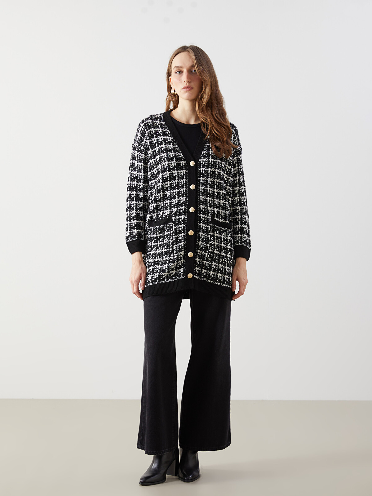 LCWAIKIKI Classic V Neck Patterned Women's Knitwear Cardigan