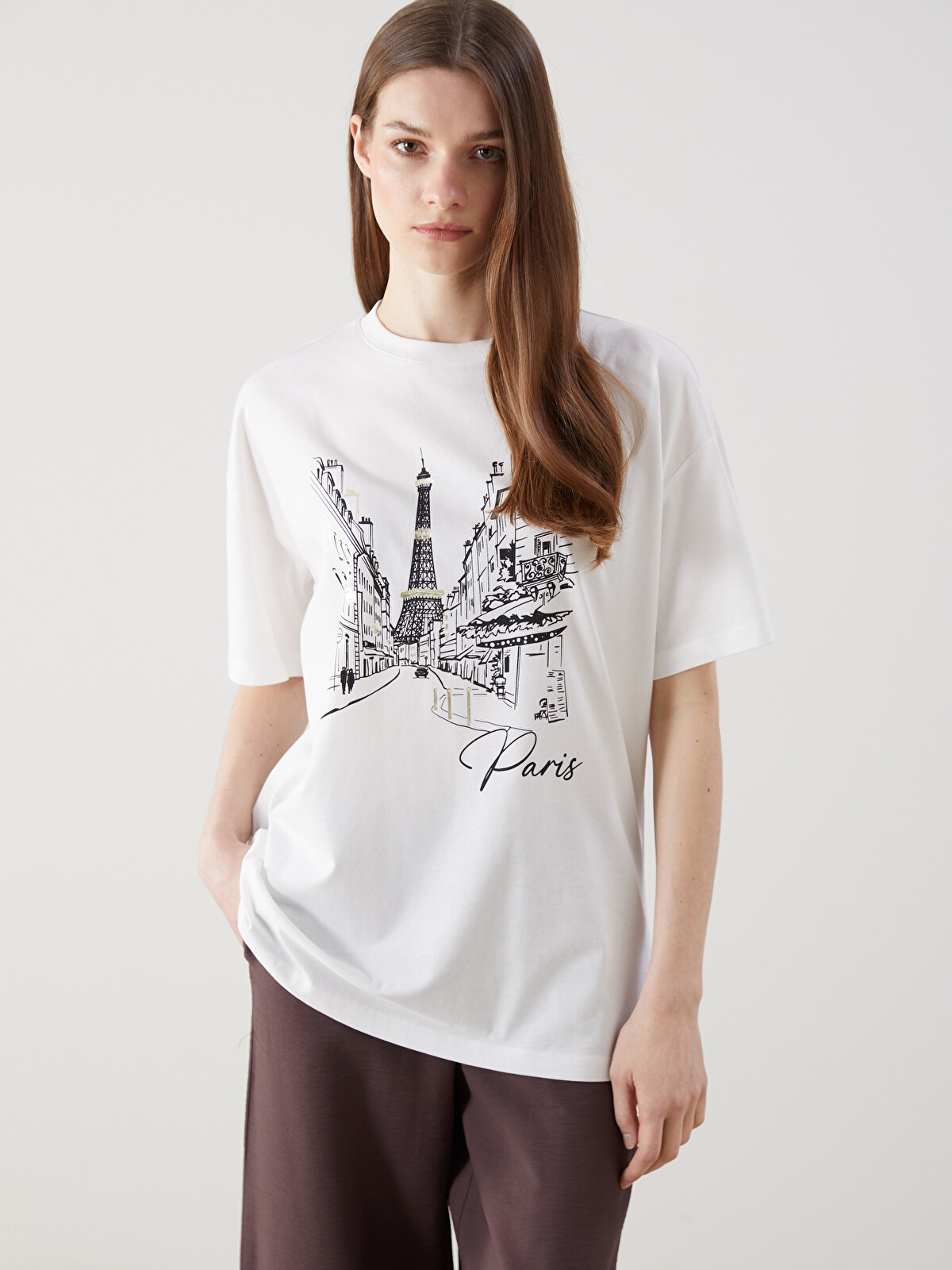超希少 llica フォト Tシャツ オフホワイト　L LCW Modest Beyaz Paris Baskılı %100 Pamuklu Kadın Tişört