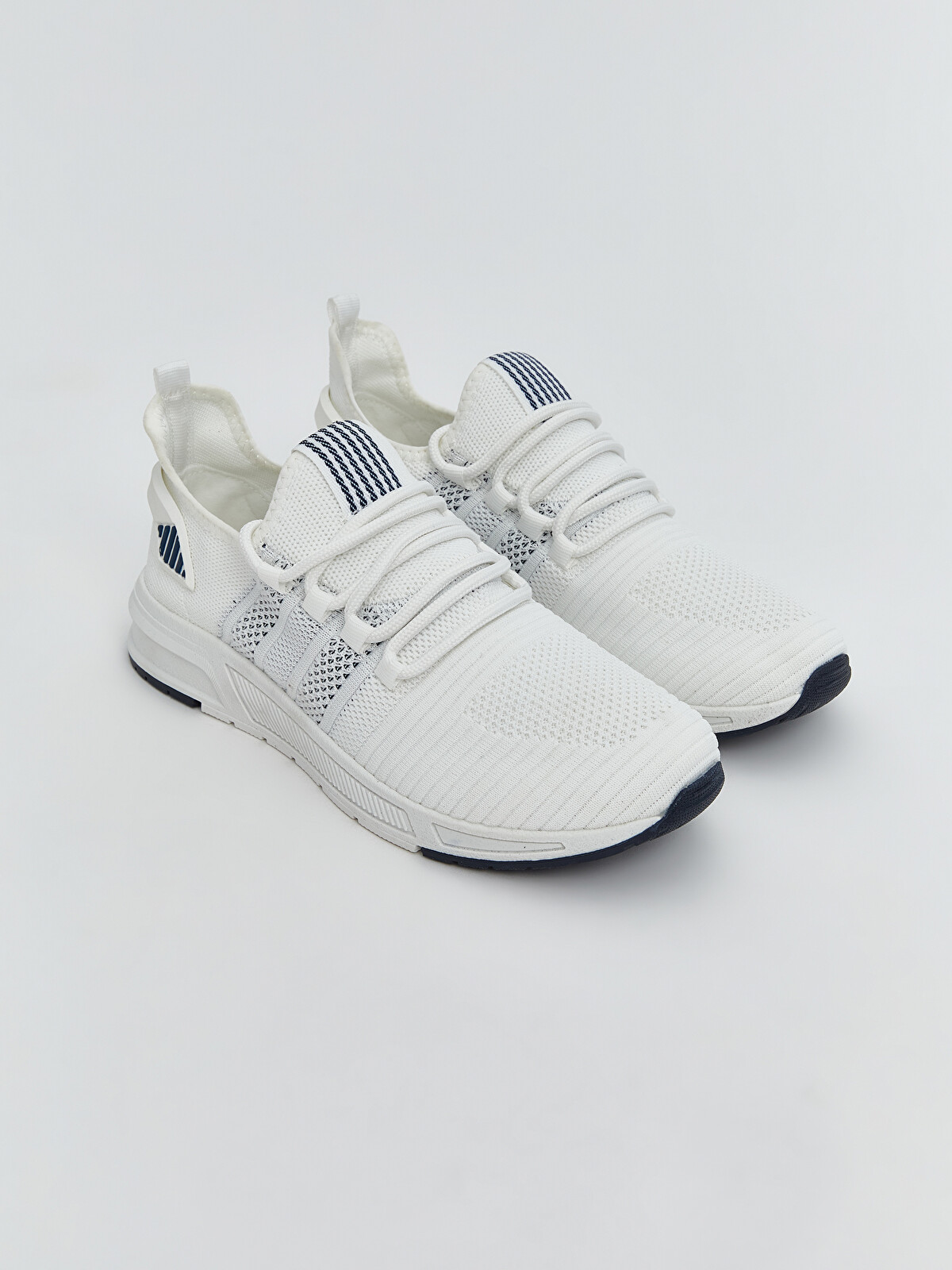 LCW STEPS Bağcıklı File Detaylı Erkek Spor Ayakkabı - S5NP18Z8-J5E