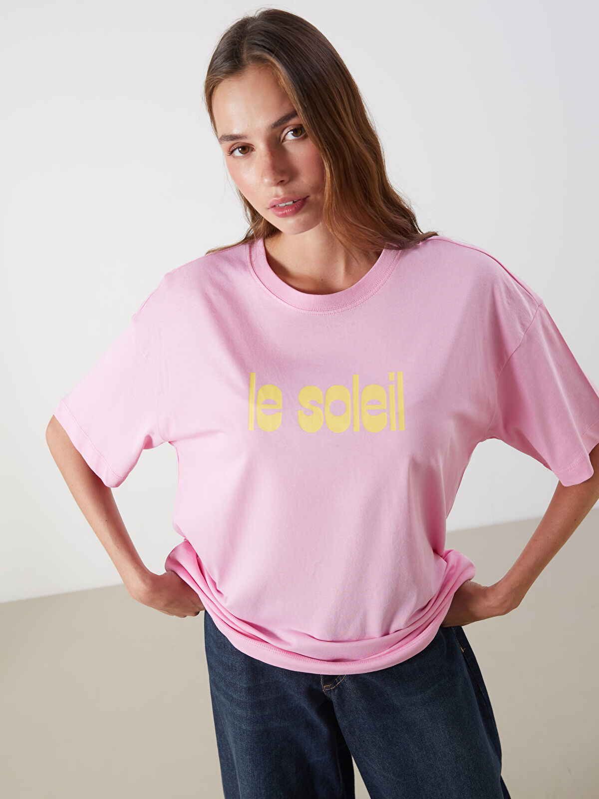 LCW Vision Bisiklet Yaka Baskılı Oversize Kadın Tişört