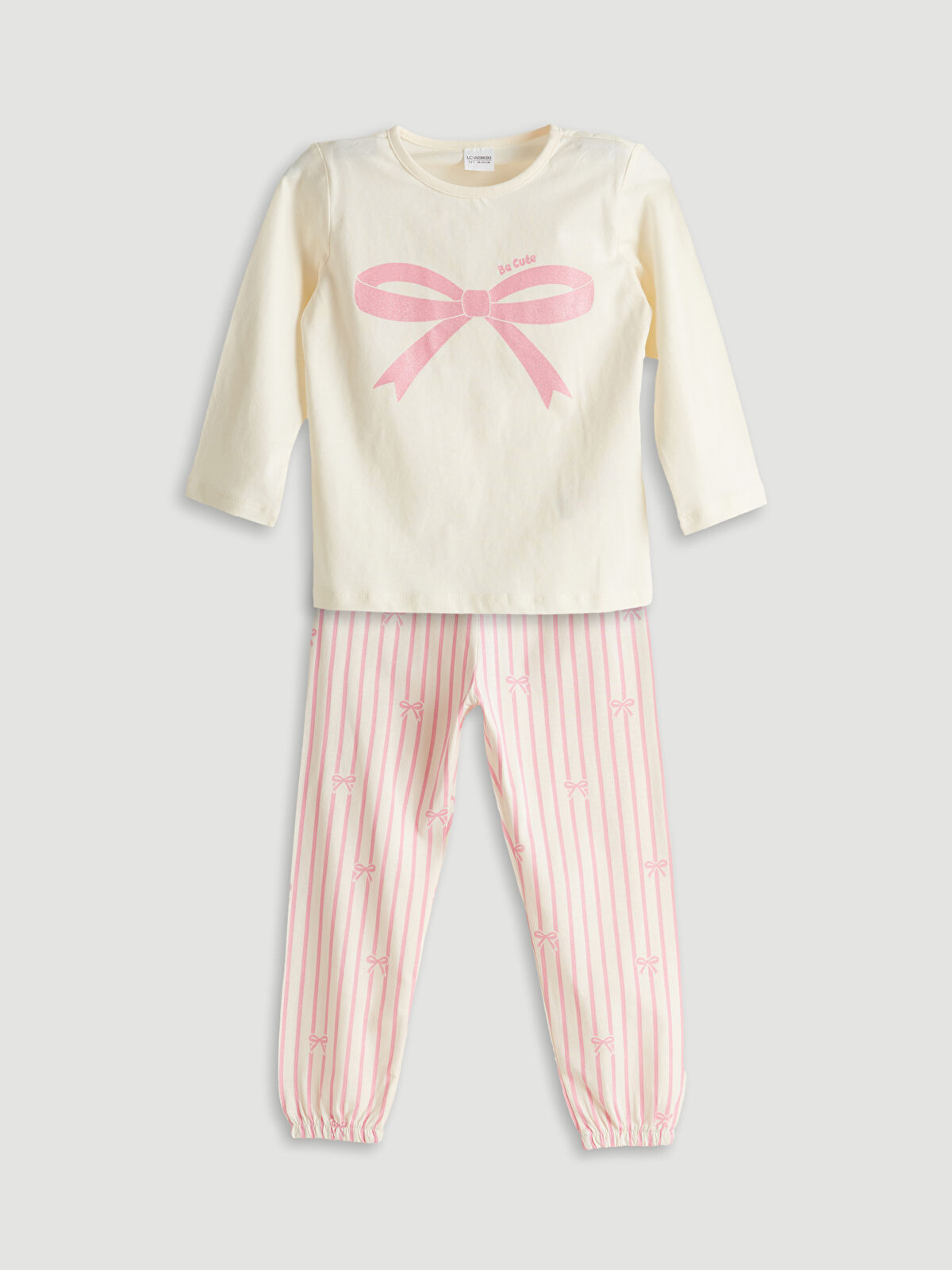 LCW Kids Kurdele Detaylı Kız Çocuk Pijama Takım