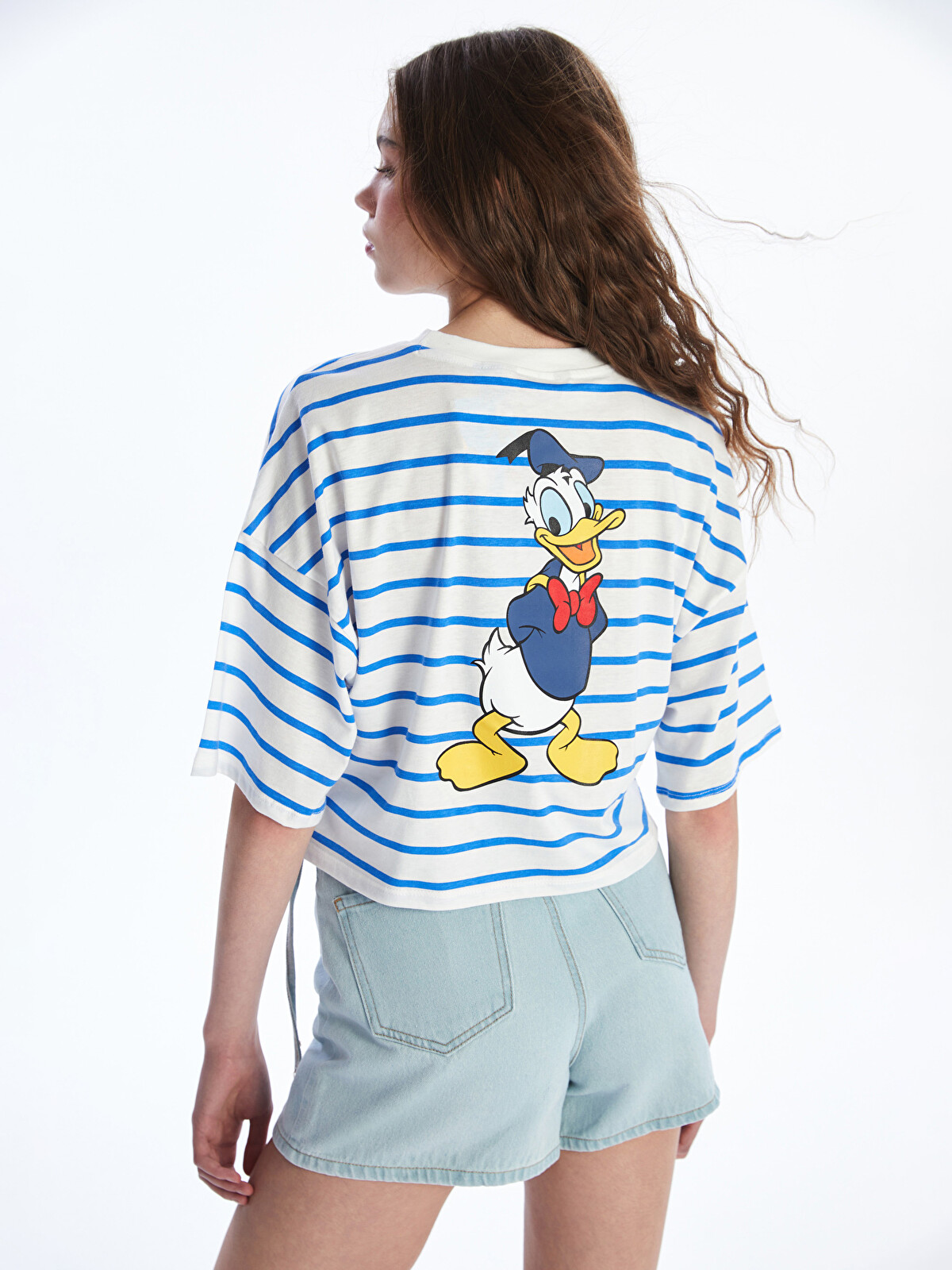 LCWAIKIKI Classic Crew Neck Donald Duck Printed Women's T-shirt