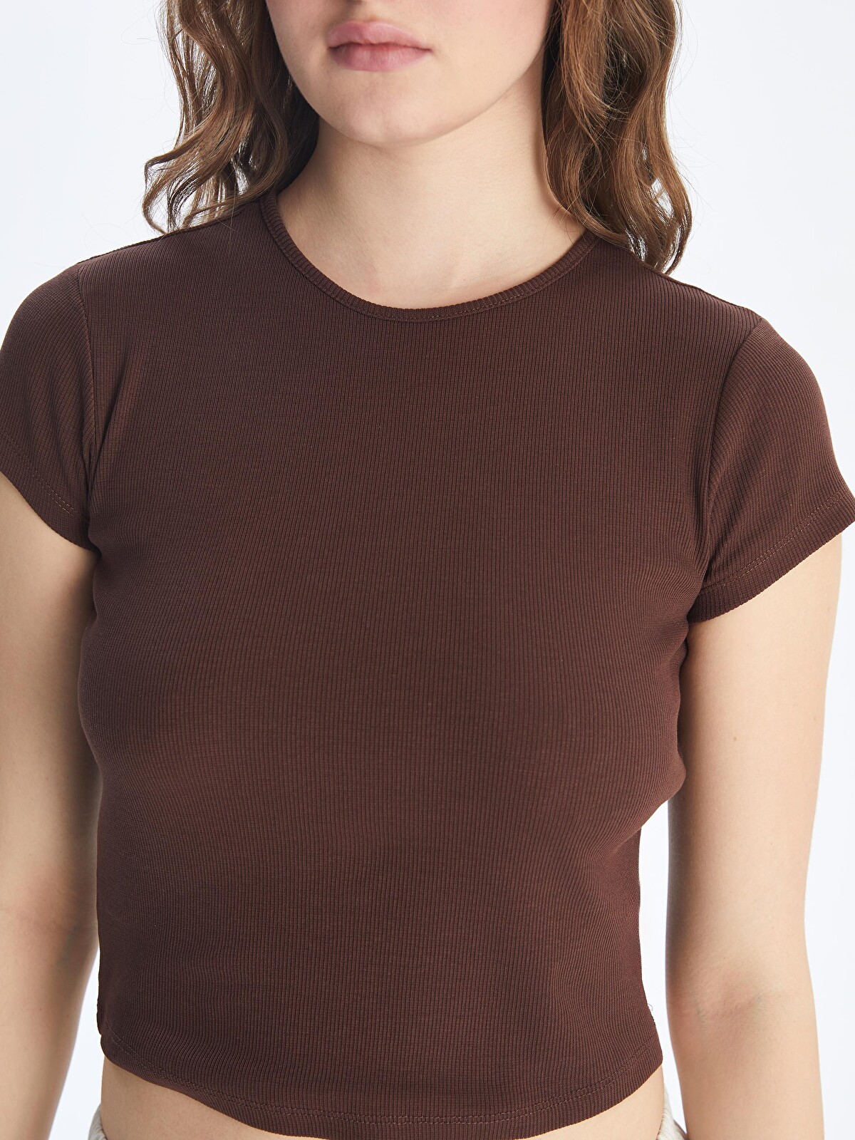 XSIDE Crew Neck Textured Women's Crop Top - S5OM81Z8-DJ7 - LC Waikiki