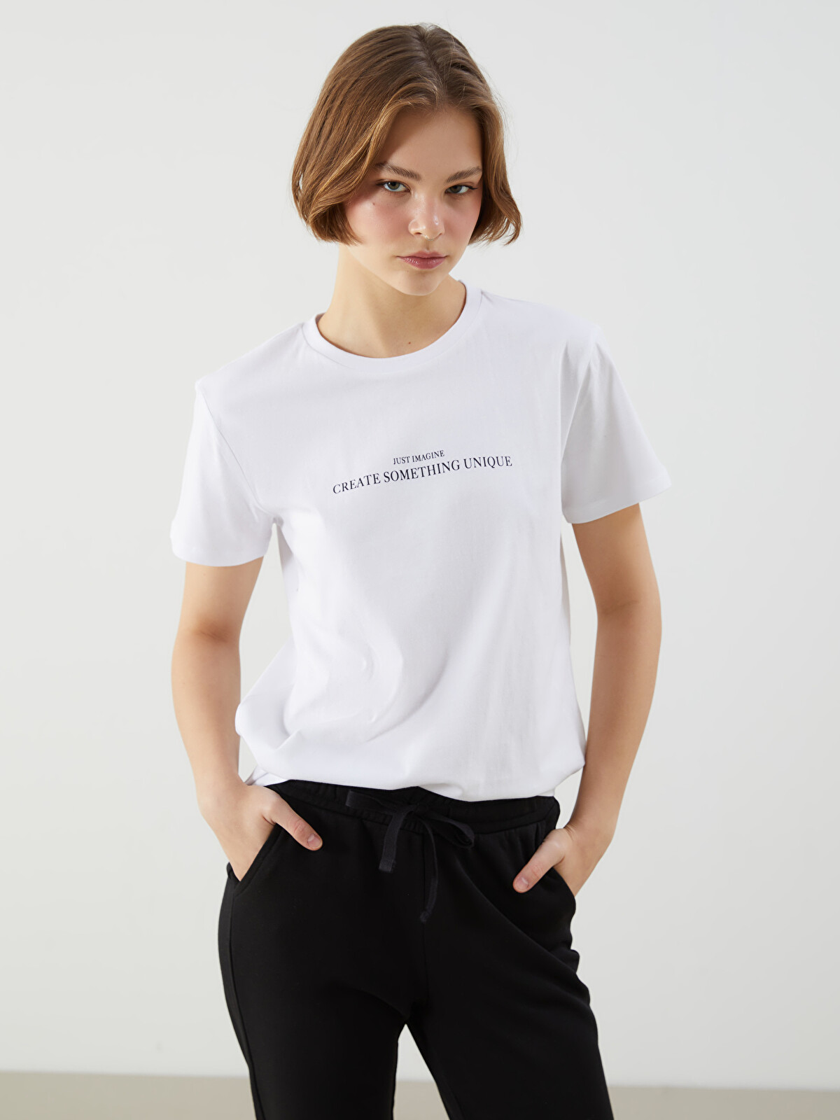 XSIDE Woman White T-Shirt - S5OS87Z8-Q6K | LC Waikiki