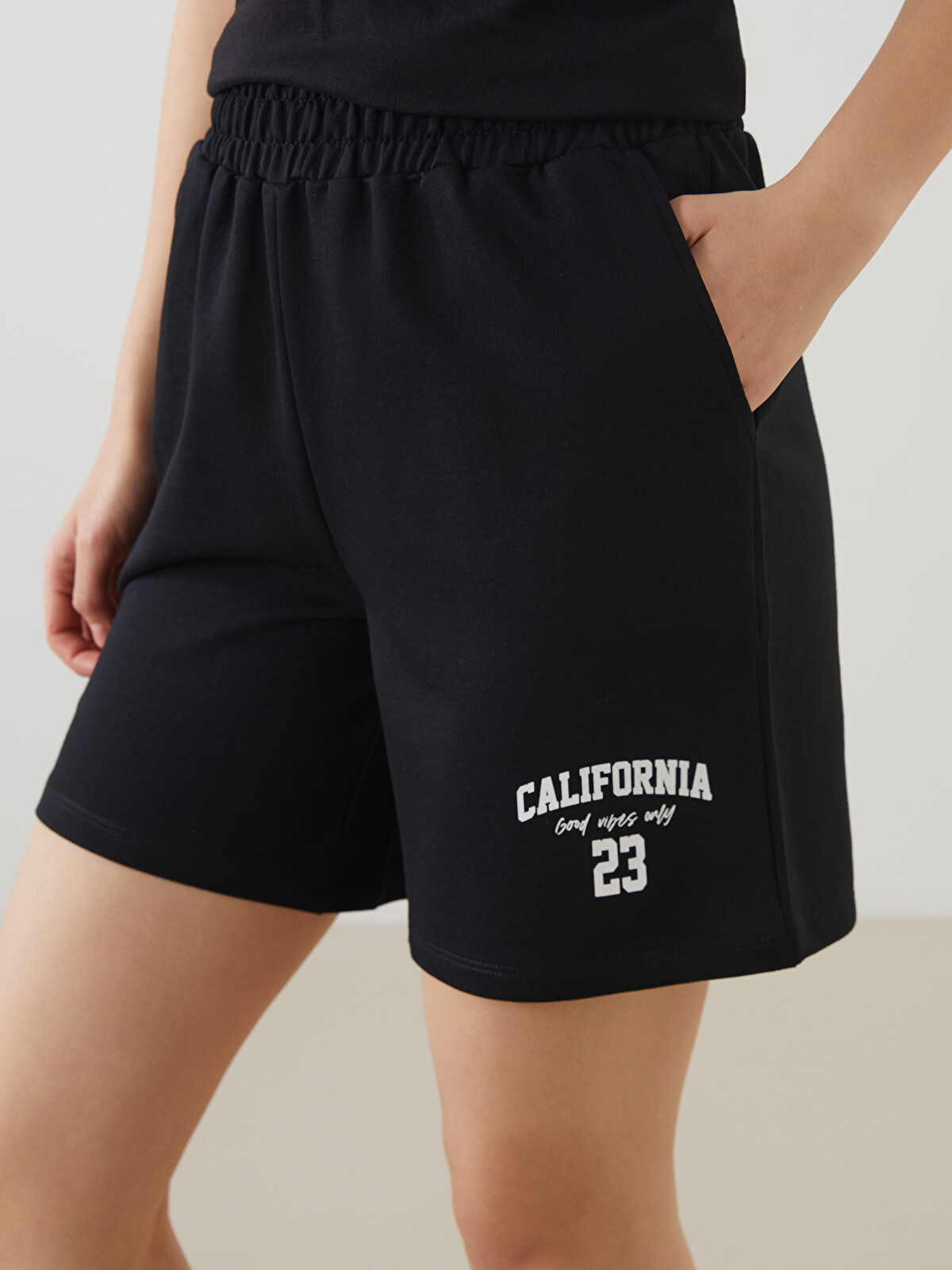 XSIDE Women's Elastic Waist California Printed Shorts - S5OU59Z8