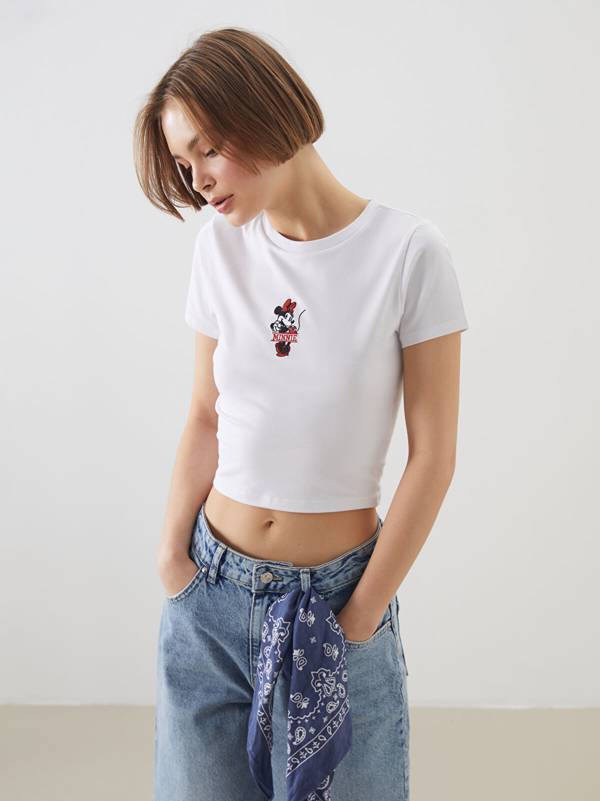 XSIDE Bisiklet Yaka Minnie Mouse Nakışlı Crop