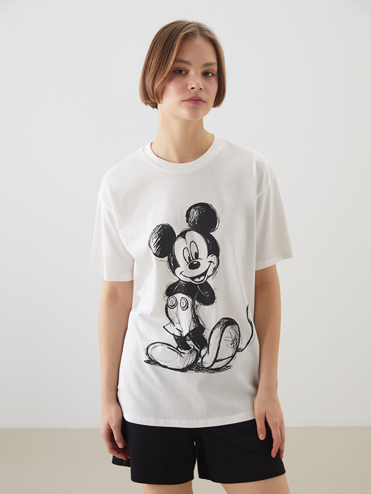 XSIDE Beyaz Mickey Mouse Baskılı %100 Pamuklu Kadın Tişört