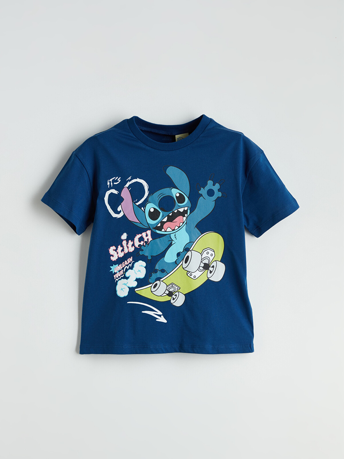 LCW Kids Lacivert Lilo & Stitch Baskılı Erkek Çocuk Tişört