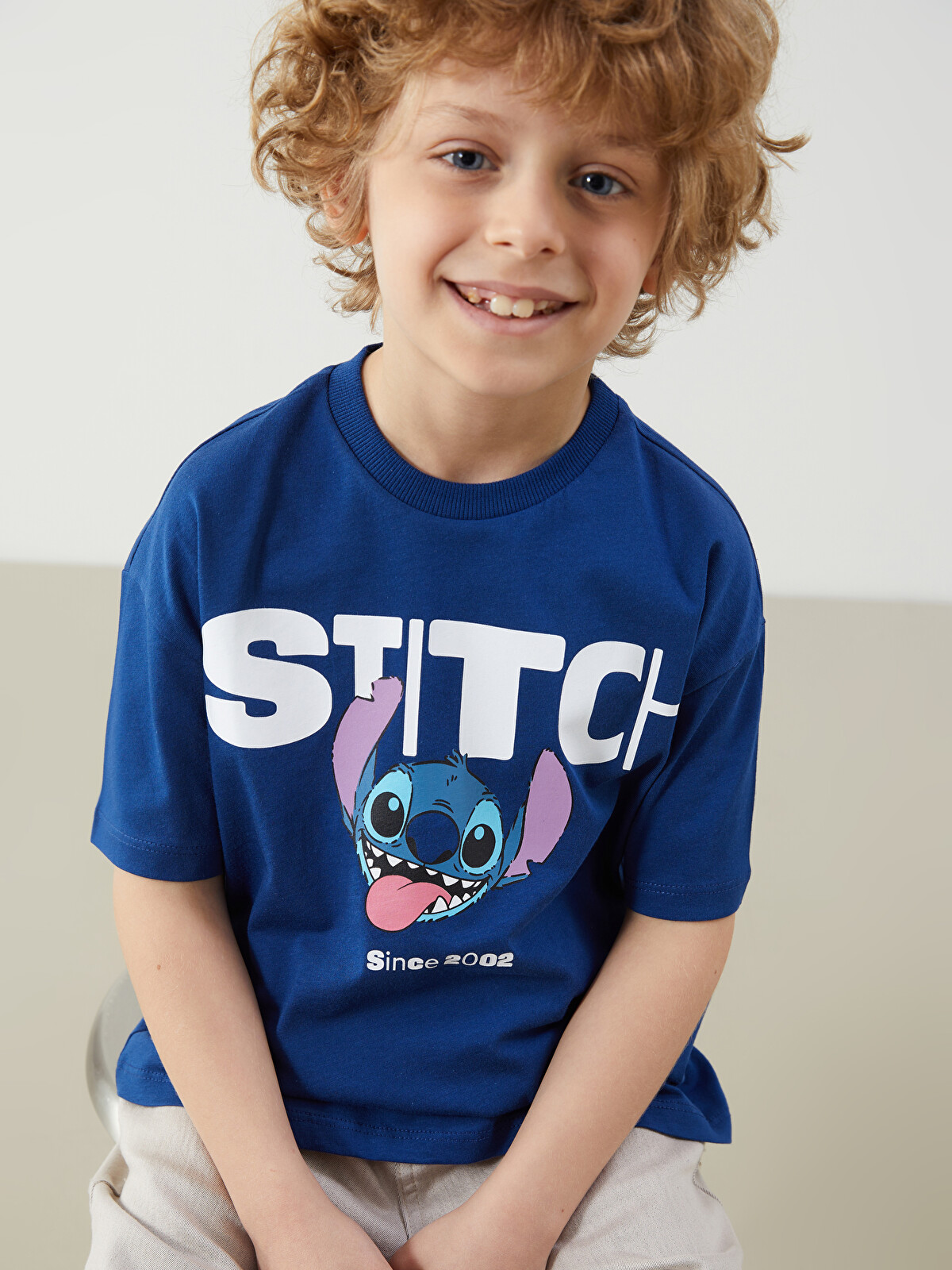 LCW Kids Lacivert Lilo & Stitch Baskılı Erkek Çocuk Tişört