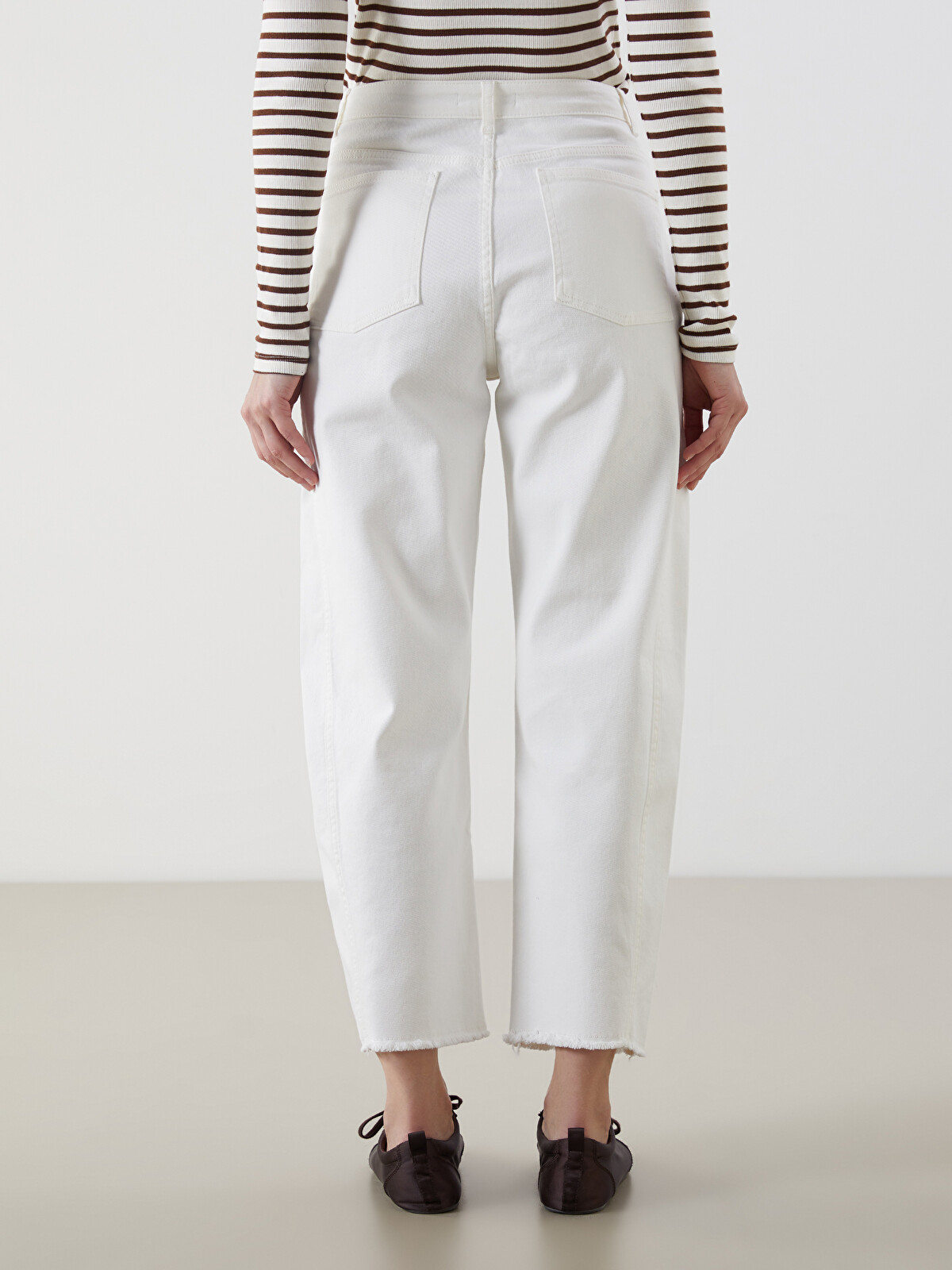 LCW Modest Baggy Fit Women's Jeans - S5P890Z8-844 | LC Waikiki