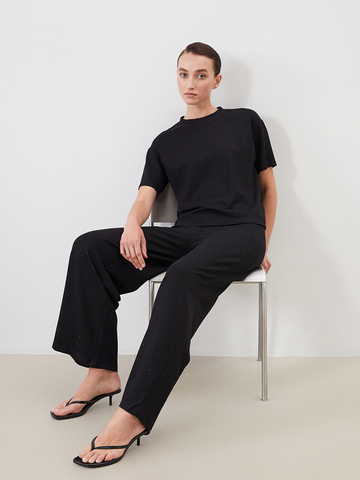 LCW Comfort Siyah Beli Lastikli Taşlı Kadın Pantolon - S5RA00Z8