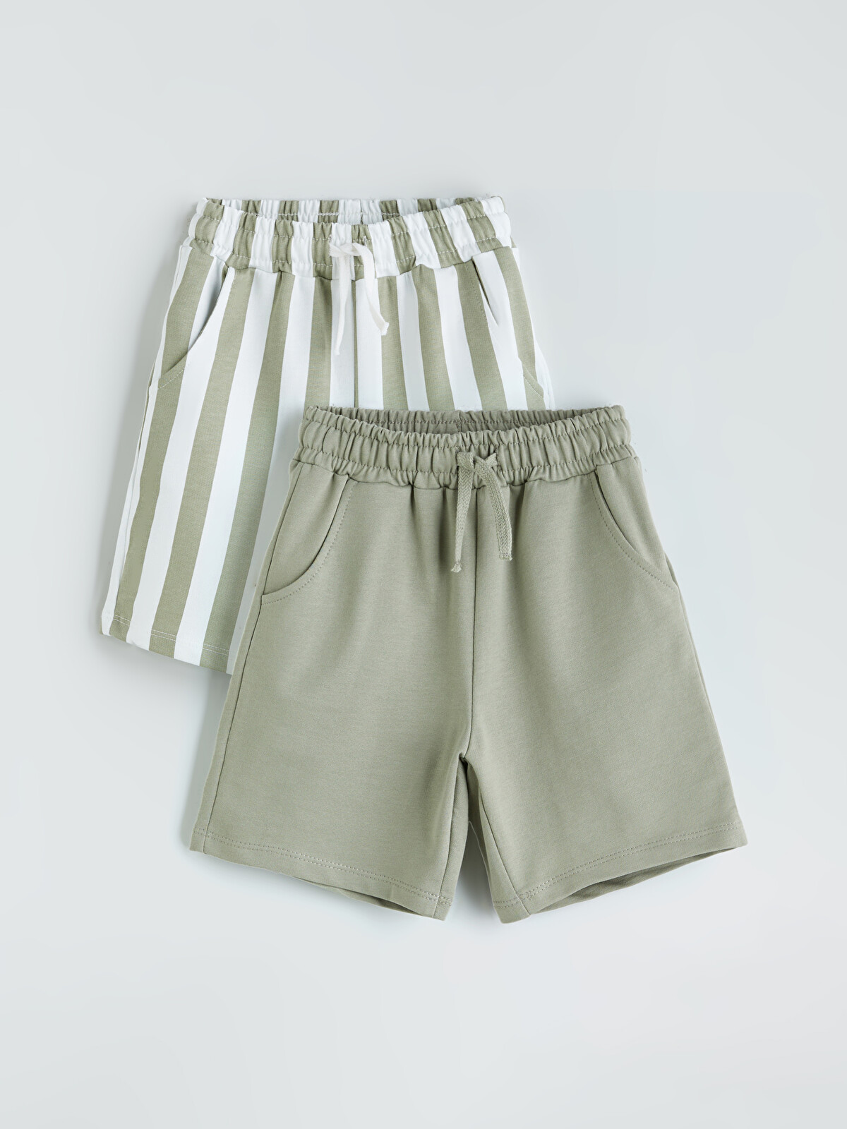 LCW Kids Yeşil Beli Lastikli Erkek Çocuk Şort 2'li - S5RB83Z1-GGY
