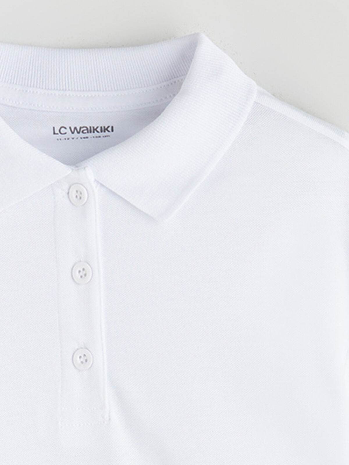 CHAIVUTRUAMRUDEEKOOL 【DIMENTIONOFCOLOUR】 LCW Kids Polo Neck Girls' T-Shirt -W43432Z4-HQG - LC Waikiki