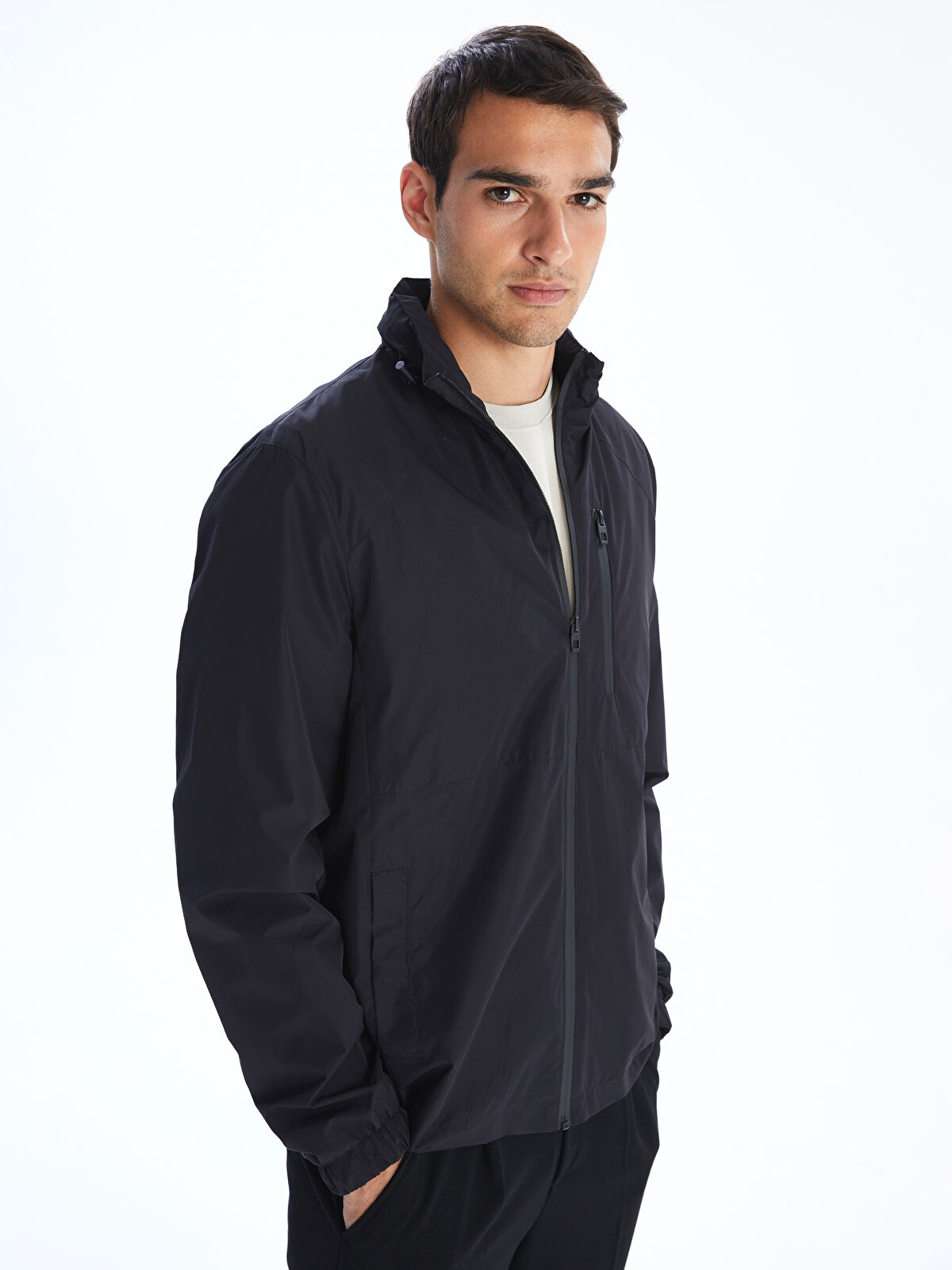 류ページ LCW Vision Lacivert Standart Kalıp Kapüşonlu Erkek Yağmurluk