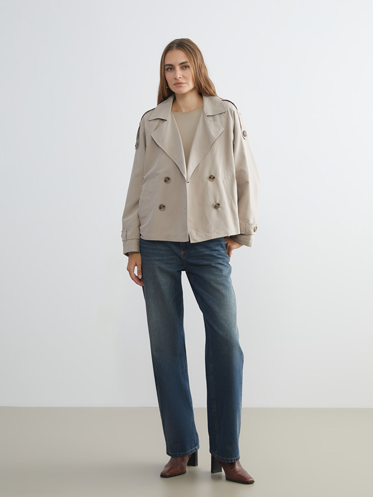 LCW Vision Collared Neck Crop Women's Trenchcoat -W52606Z8