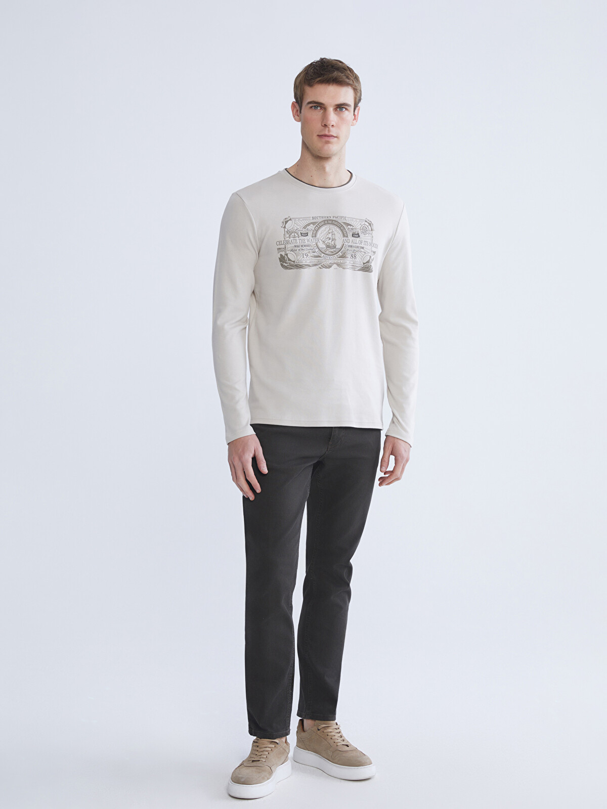LCWAIKIKI Classic Crew Neck Long Sleeve Printed Men's Sweatshirt
