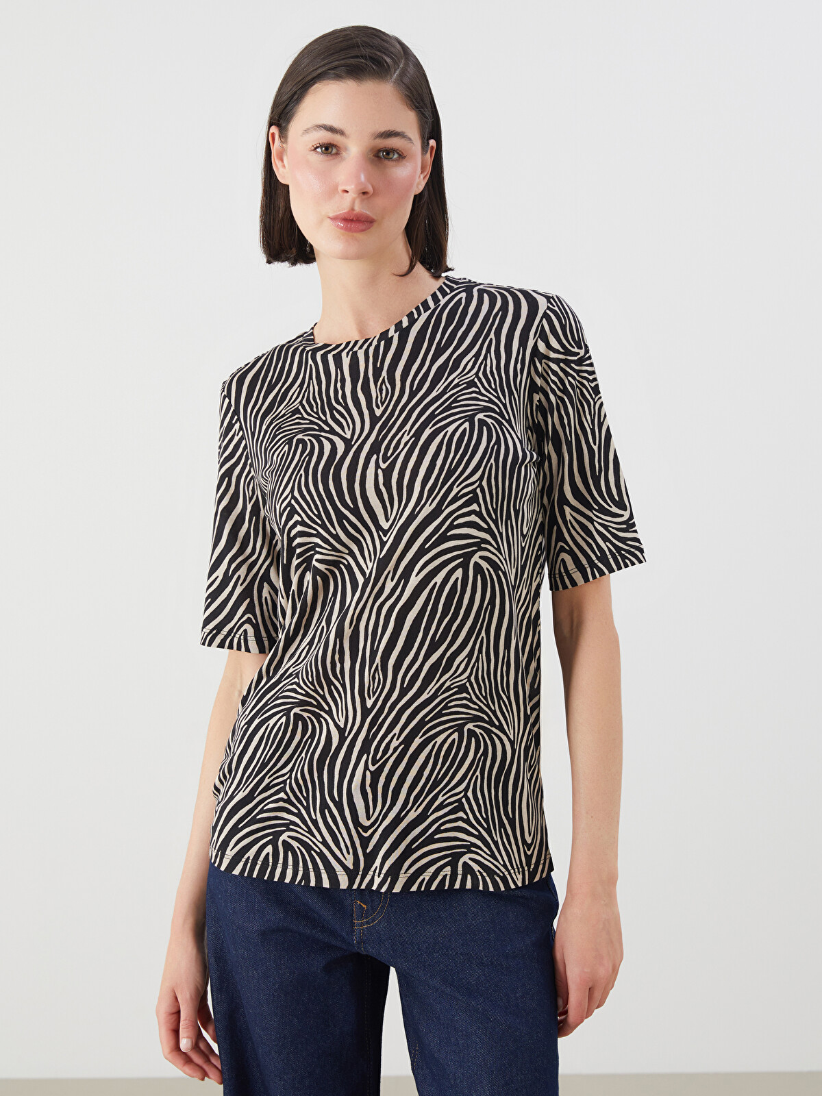 LCW EVERYDAY Crew Neck Zebra Women's T-Shirt - W53681Z8-LQJ | LC