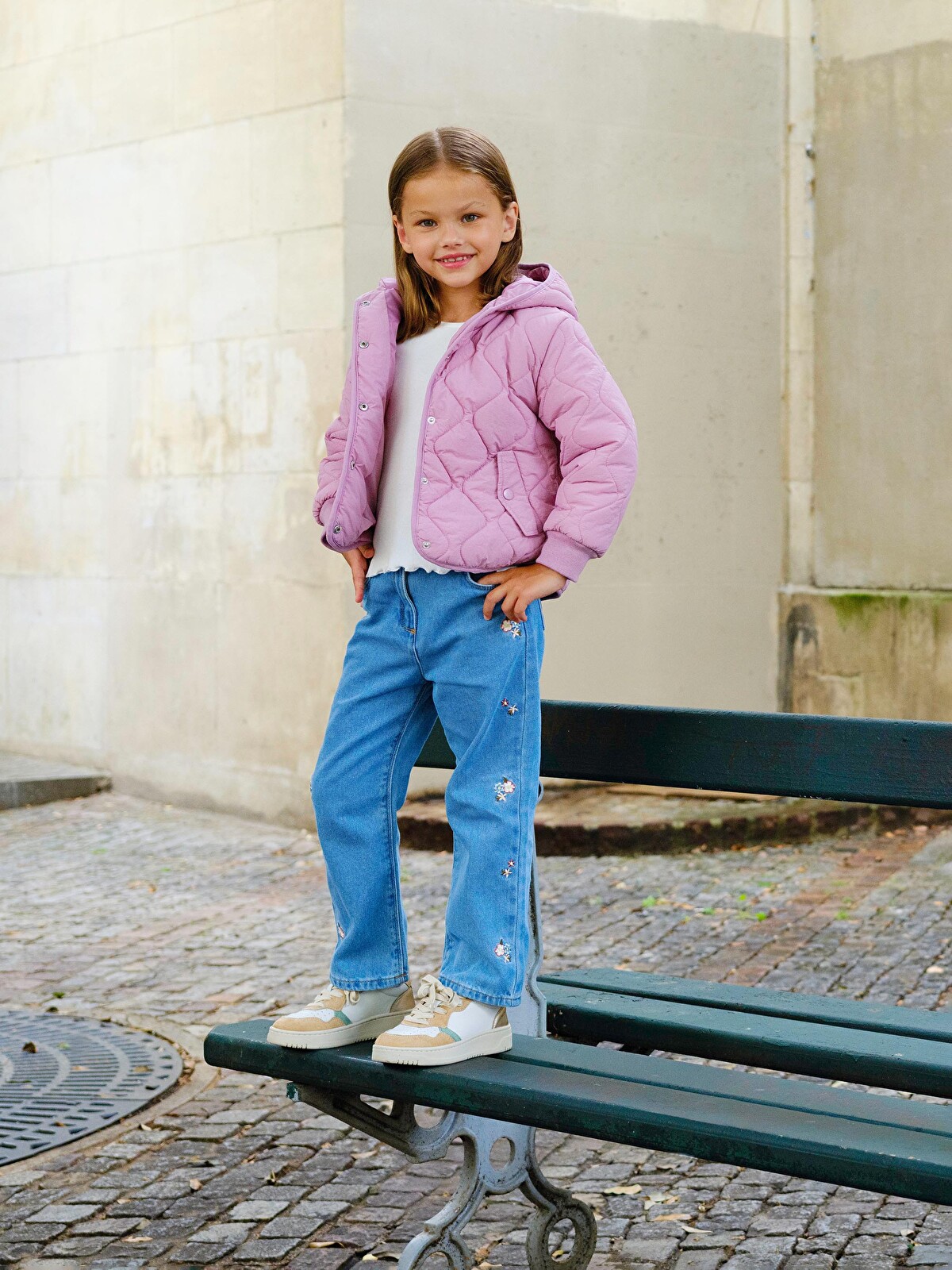 LCW Kids Flower Embroidered Girls' Jeans - W54389Z1-LR1 | LC Waikiki