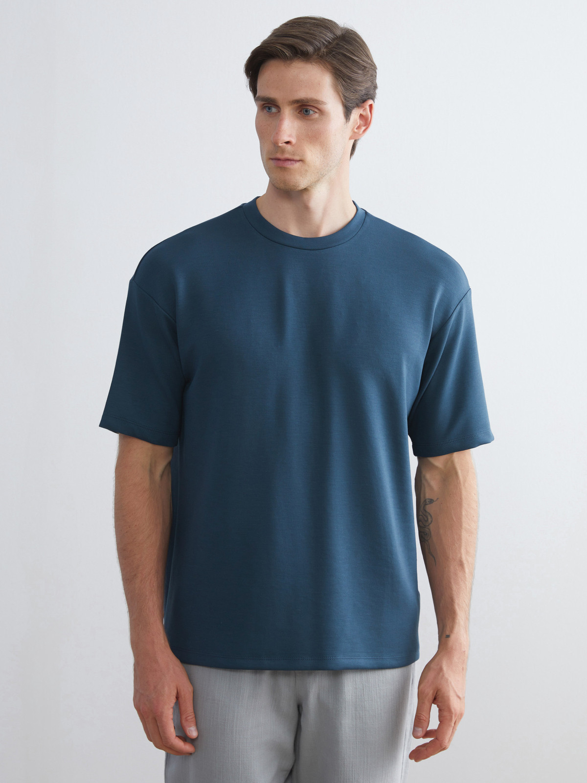 LCW Vision Crew Neck Men's T-shirt - W54467Z8-HDH | LC Waikiki