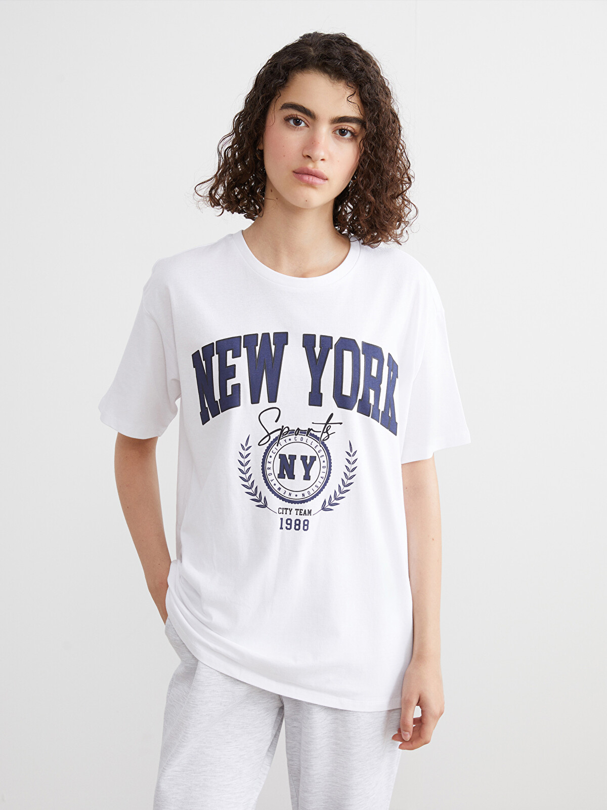 XSIDE Bisiklet Yaka New York Baskılı Kadın Tişört - W54611Z8-Q6K
