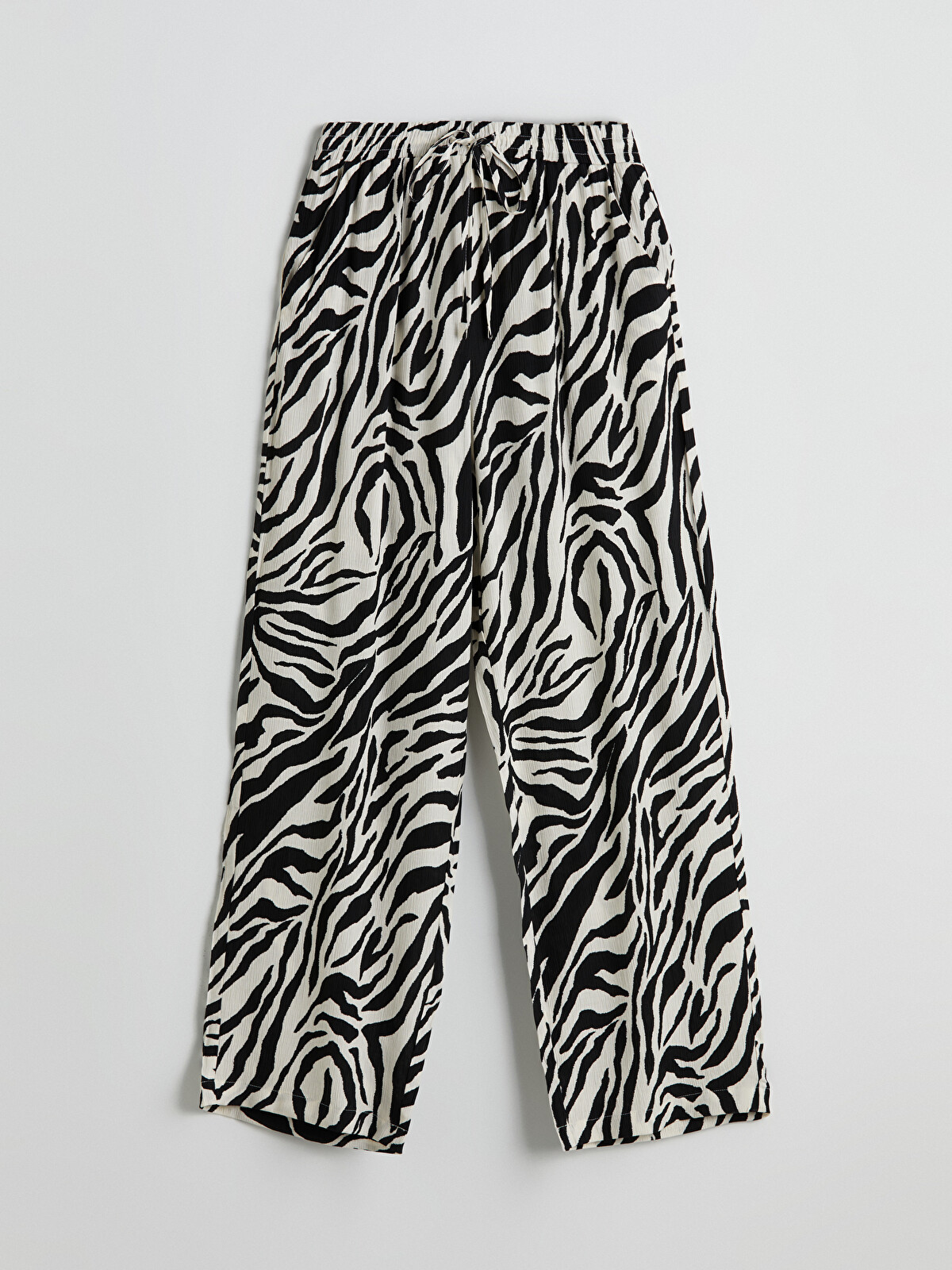LCWAIKIKI Classic Pantaloni Basic Cu Model Zebra pentru Femei cu