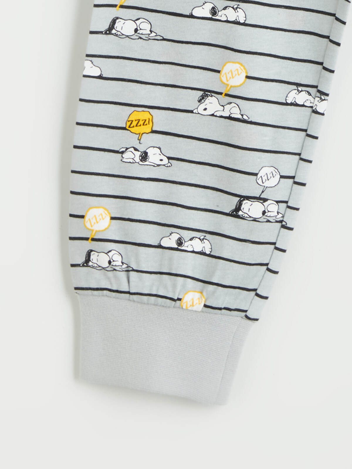 LCW Kids Yeşil Bisiklet Yaka Snoopy Baskılı Erkek Çocuk Pijama