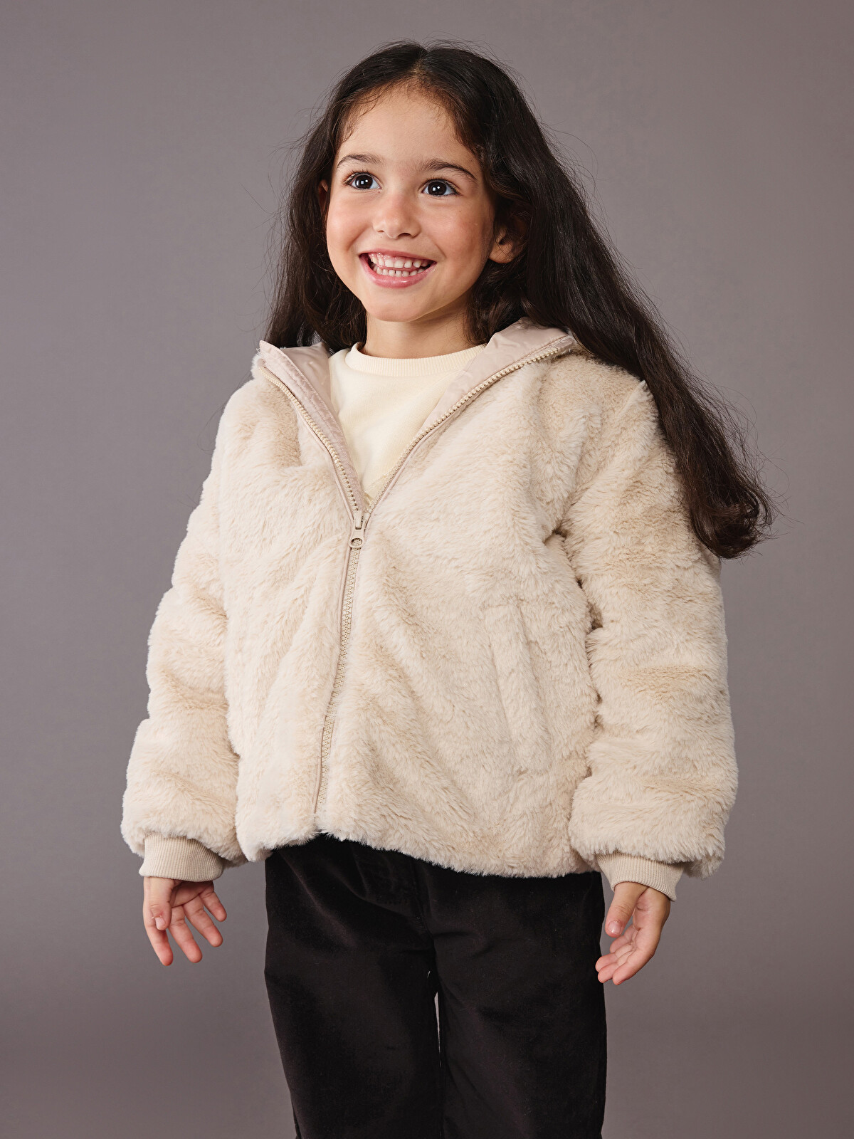 LCW Kids Hooded Girl's Plush Coat - W55368Z1-FDU | LC Waikiki