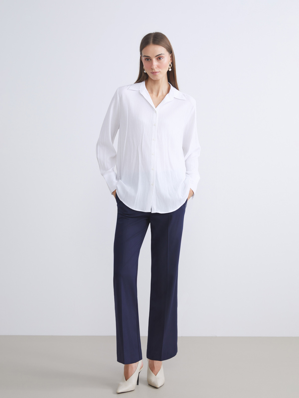 LCWAIKIKI Classic Textured Women's Shirt - W55442Z8-Q6K | LC Waikiki